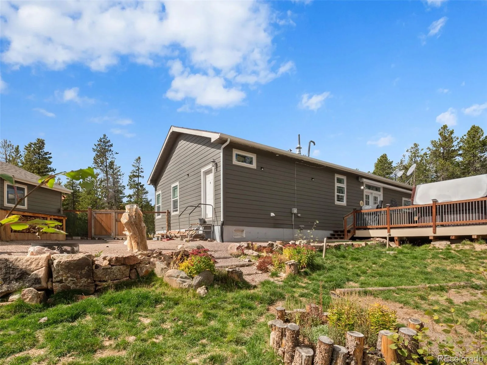 74 Valley View Lane Evergreen CO 80439 | MLS #REC5574086 08252026134348 1600 39
