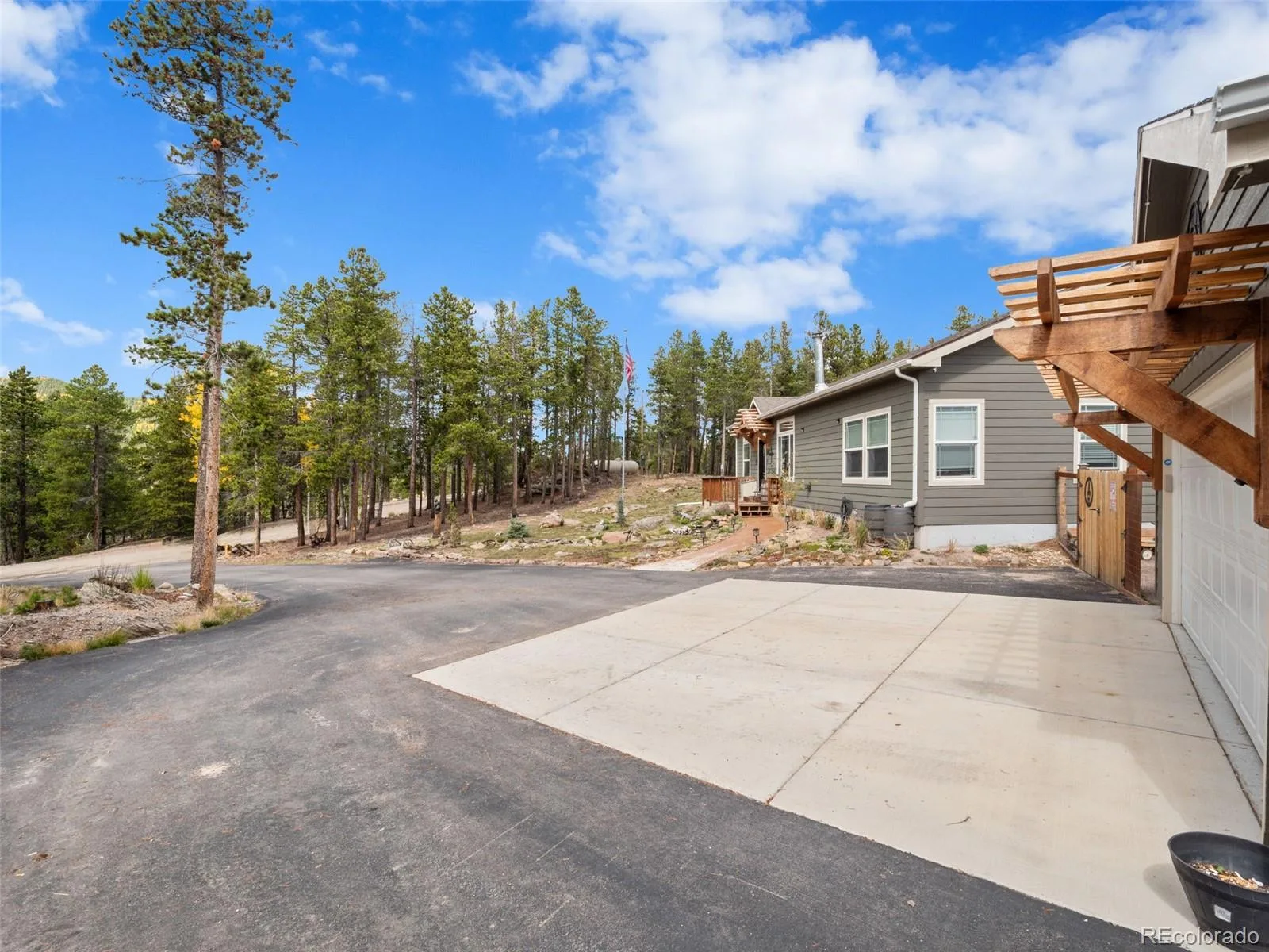 74 Valley View Lane Evergreen CO 80439 | MLS #REC5574086 08252026134348 1600 7
