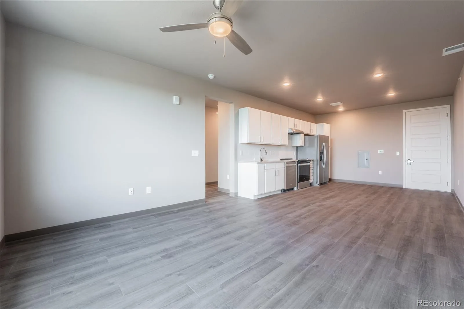 12983 W Ida Avenue #110 Littleton CO 80127 | MLS #REC5574095 08312026212420 1600 23