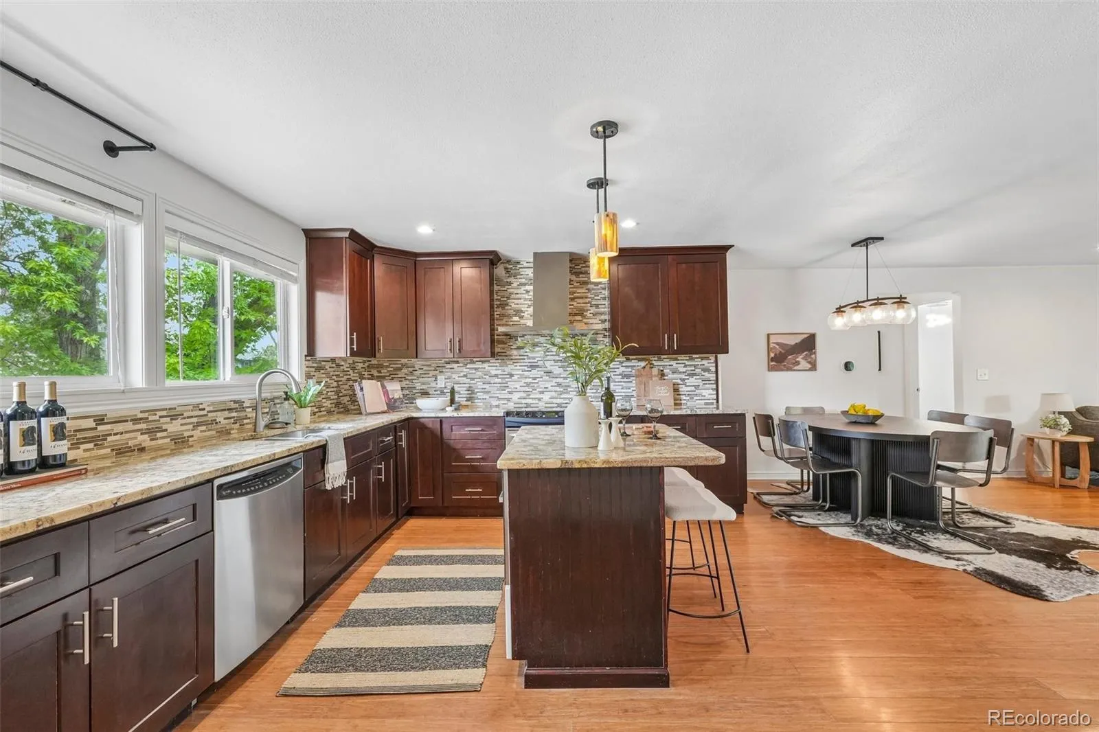 5332 W Geddes Place Littleton CO 80128 MLS #REC5574645 05152026200012 1600 11