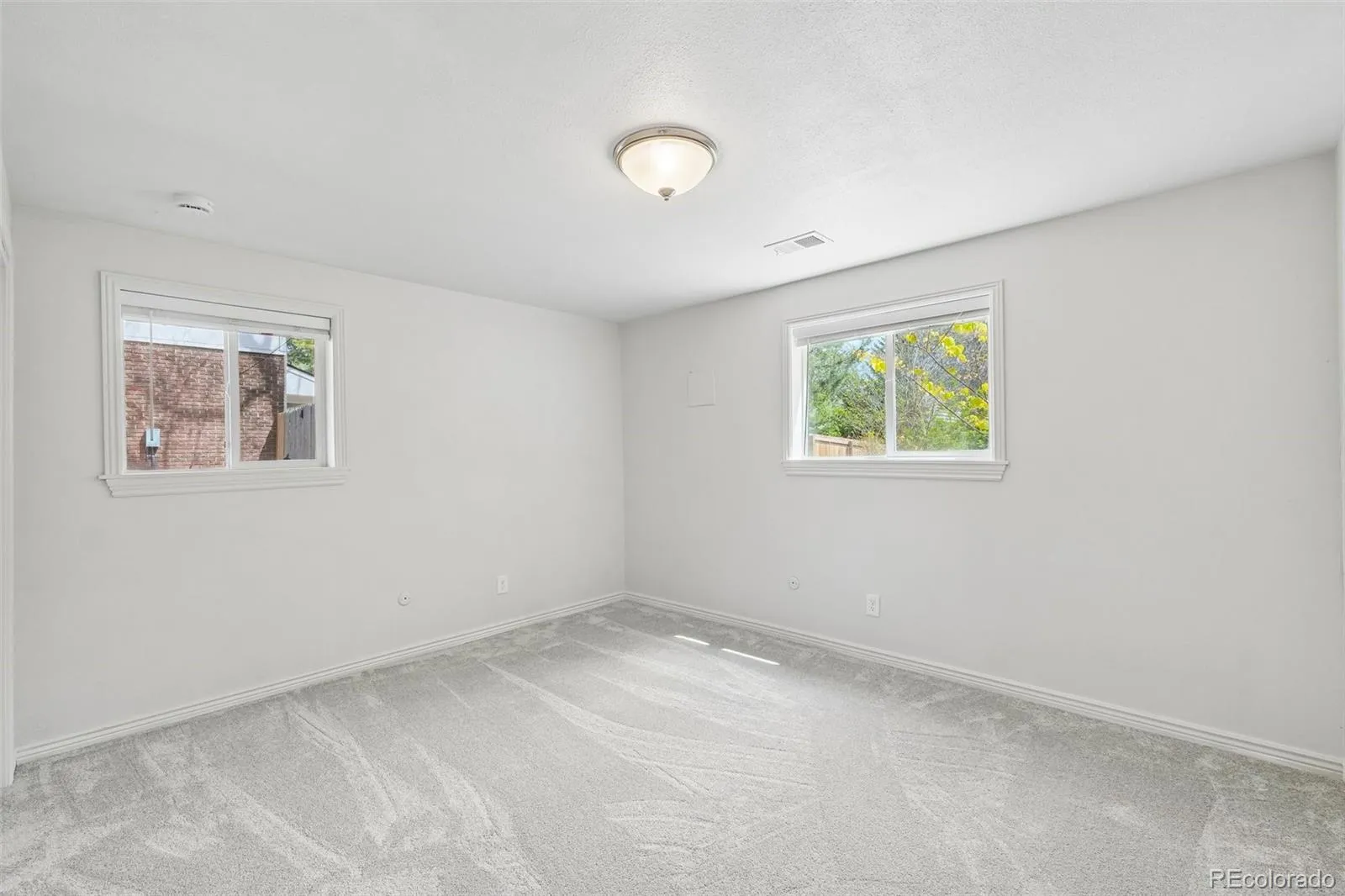 5332 W Geddes Place Littleton CO 80128 MLS #REC5574645 05152026200012 1600 31