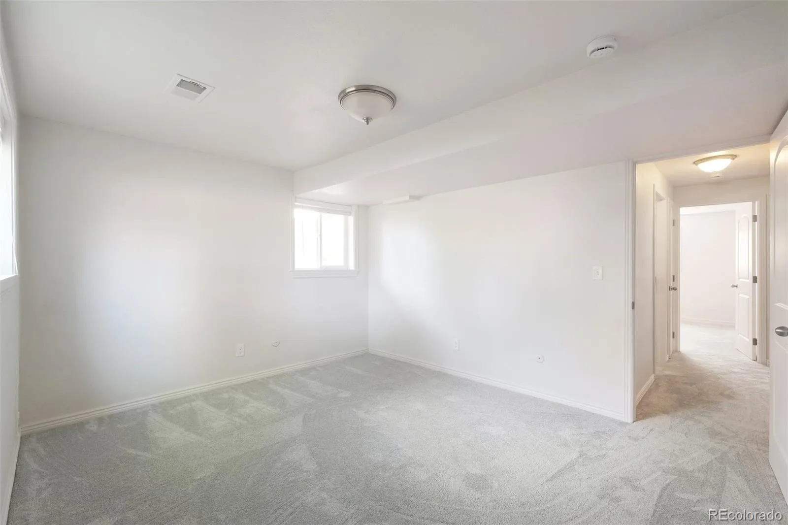 5332 W Geddes Place Littleton CO 80128 MLS #REC5574645 05152026200012 1600 36