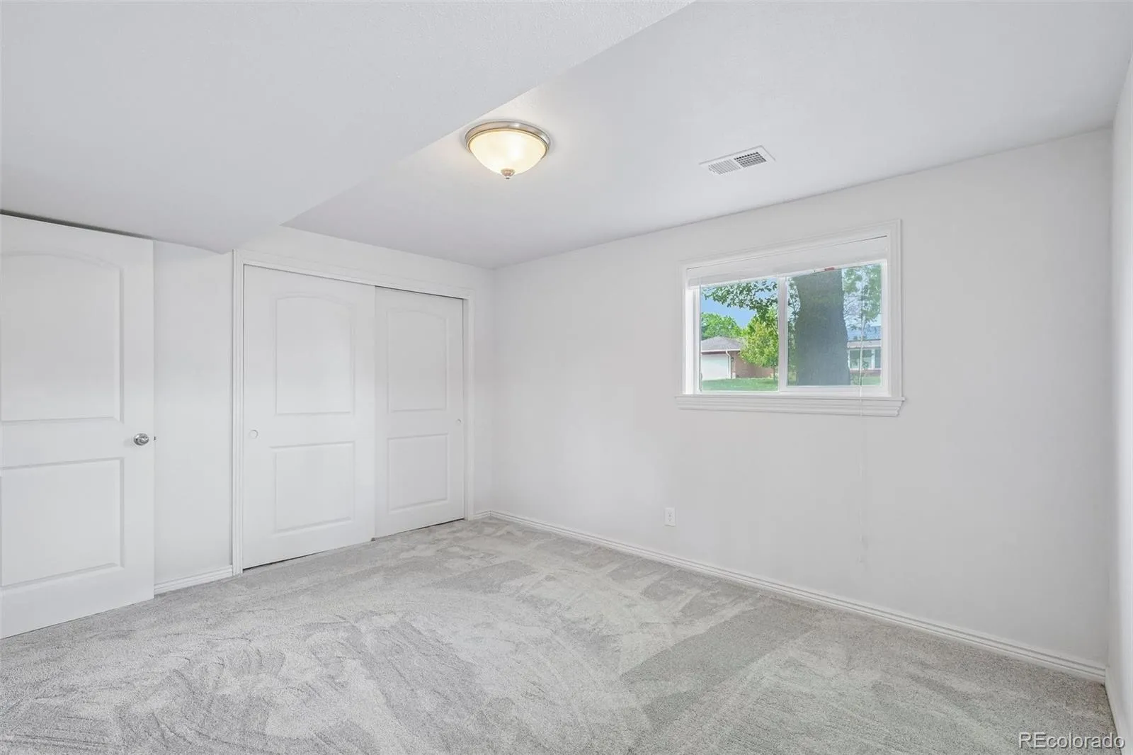 5332 W Geddes Place Littleton CO 80128 MLS #REC5574645 05152026200012 1600 38