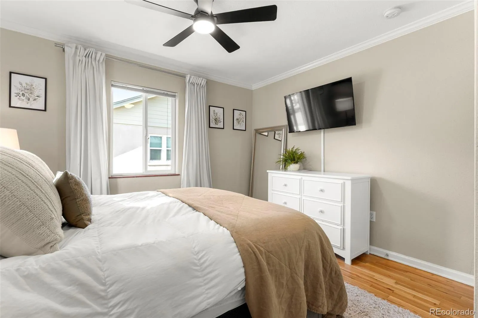 1420 Rosemary Street Denver CO 80220 MLS #REC5576228 04252026160637 1600 13