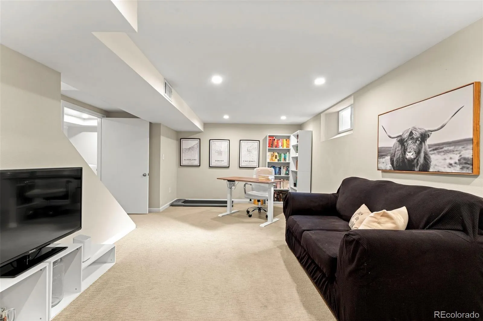 1420 Rosemary Street Denver CO 80220 MLS #REC5576228 04252026160637 1600 17