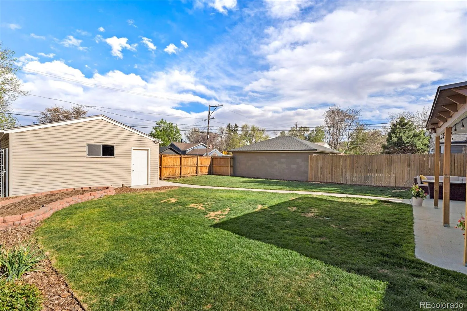 1420 Rosemary Street Denver CO 80220 MLS #REC5576228 04252026160637 1600 25
