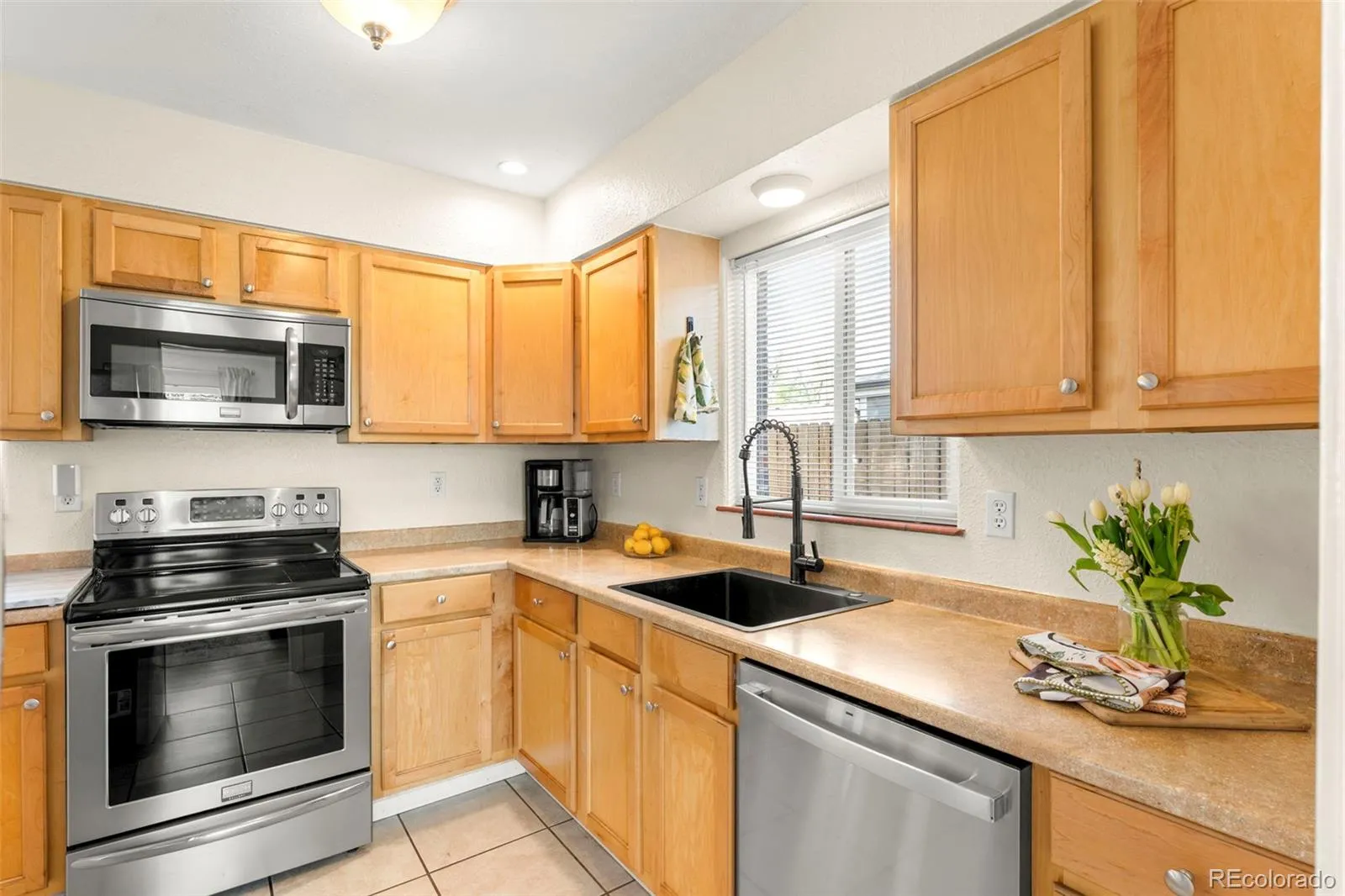 1420 Rosemary Street Denver CO 80220 MLS #REC5576228 04252026160637 1600 7