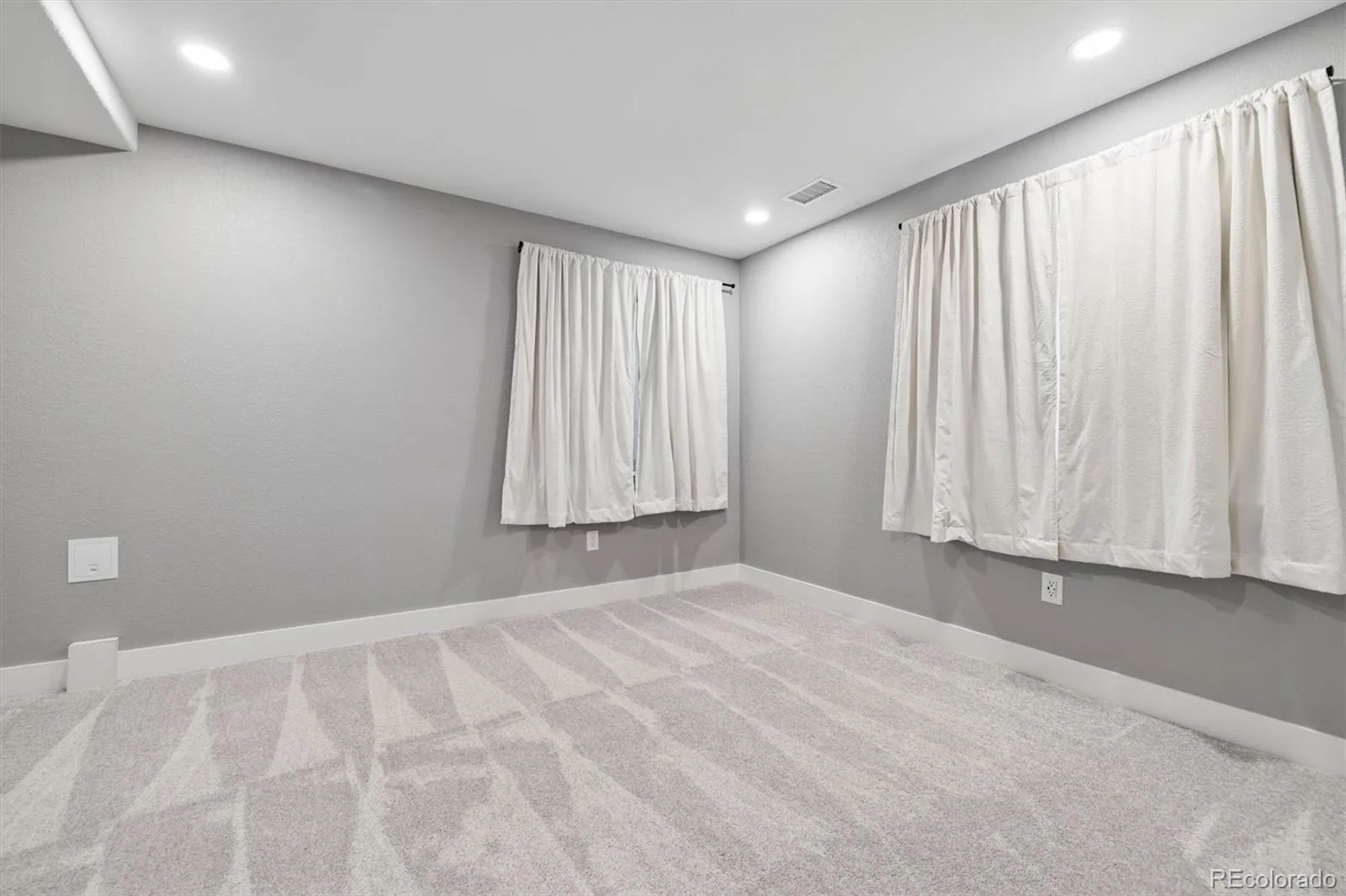 8394 Deframe Court Arvada CO 80005 MLS #REC5580441 05202026194915 1600 34