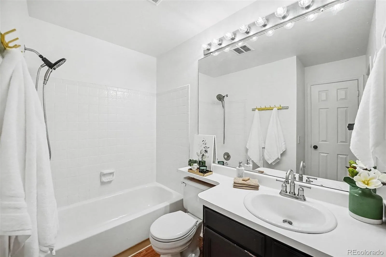 10863 W Dartmouth Avenue Lakewood CO 80227 | MLS #REC5580943 10062026205529 1600 13