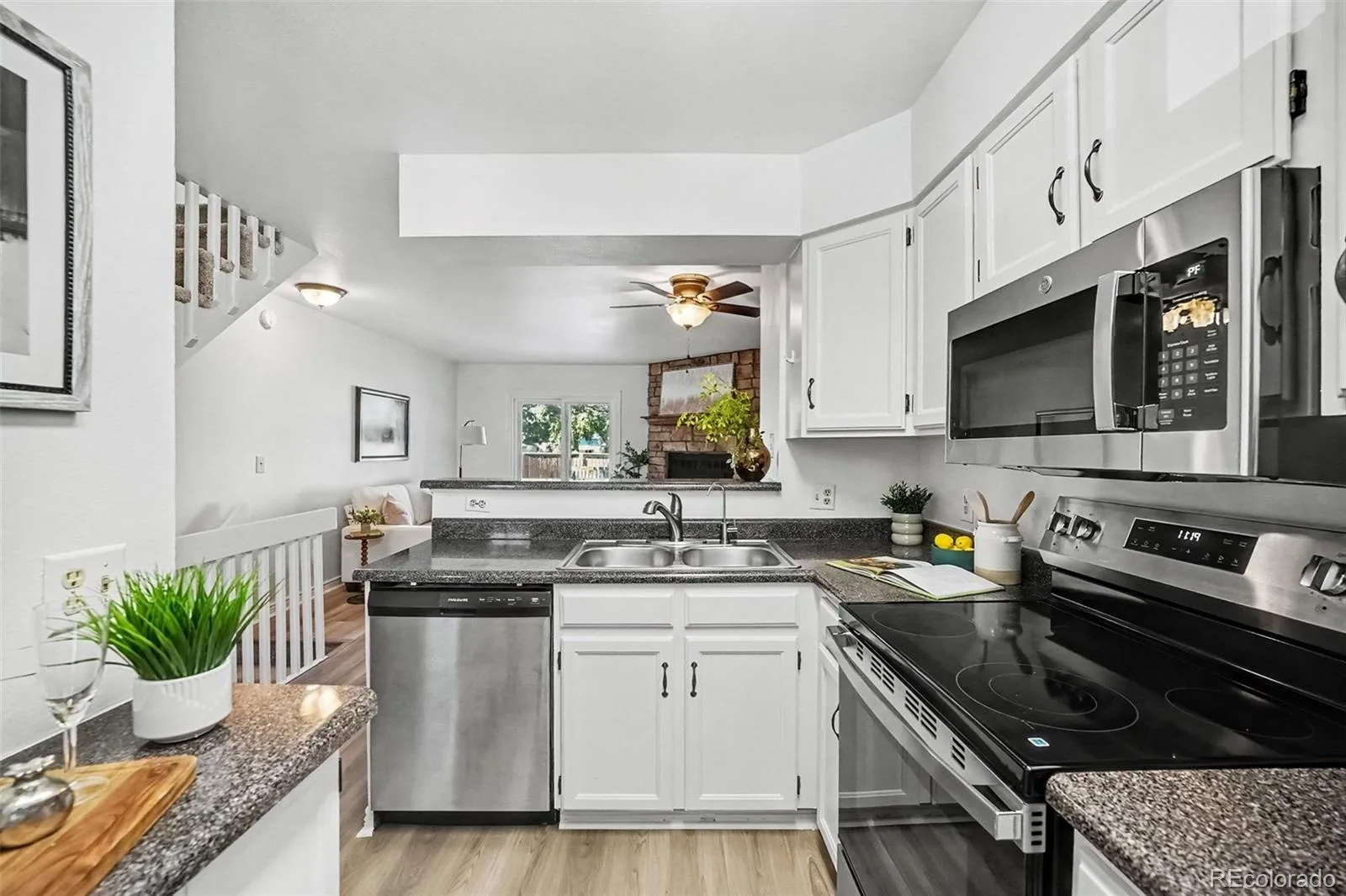 10863 W Dartmouth Avenue Lakewood CO 80227 | MLS #REC5580943 10062026205529 1600 6