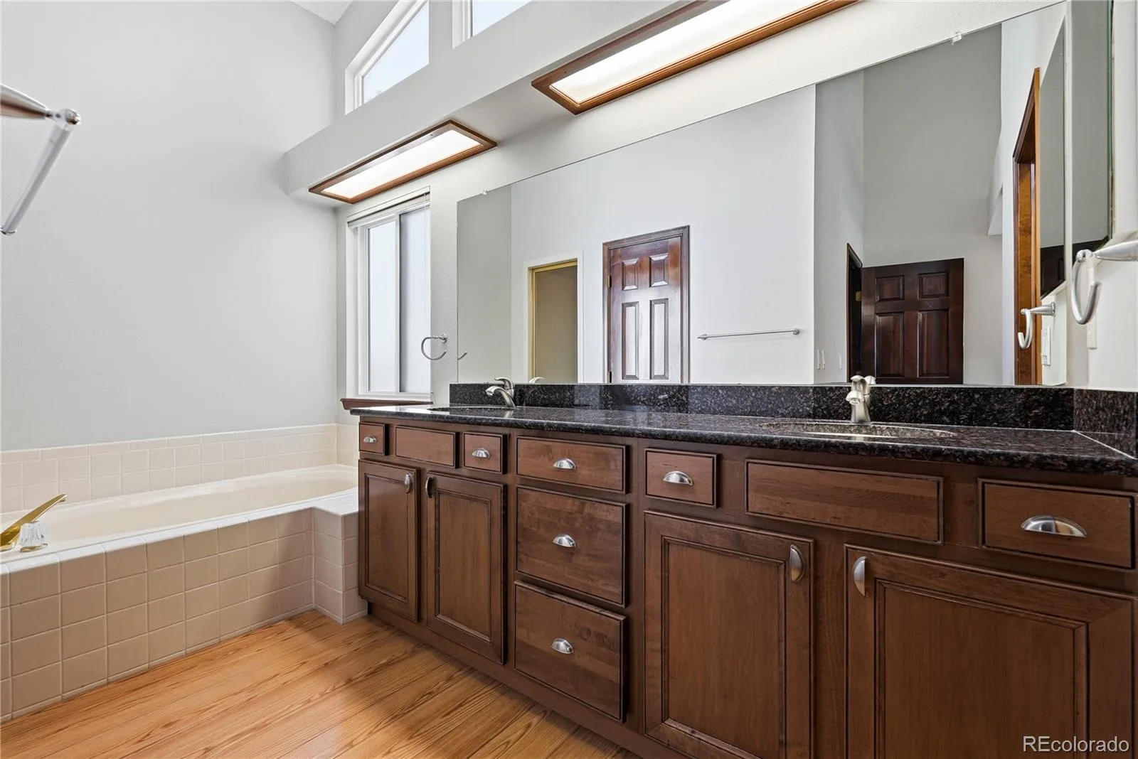 31 Sutherland Court Highlands Ranch CO 80130 MLS #REC5581826 06132026192300 1600 14