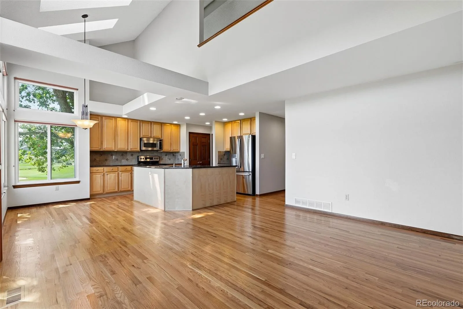 31 Sutherland Court Highlands Ranch CO 80130 MLS #REC5581826 06132026192300 1600 3