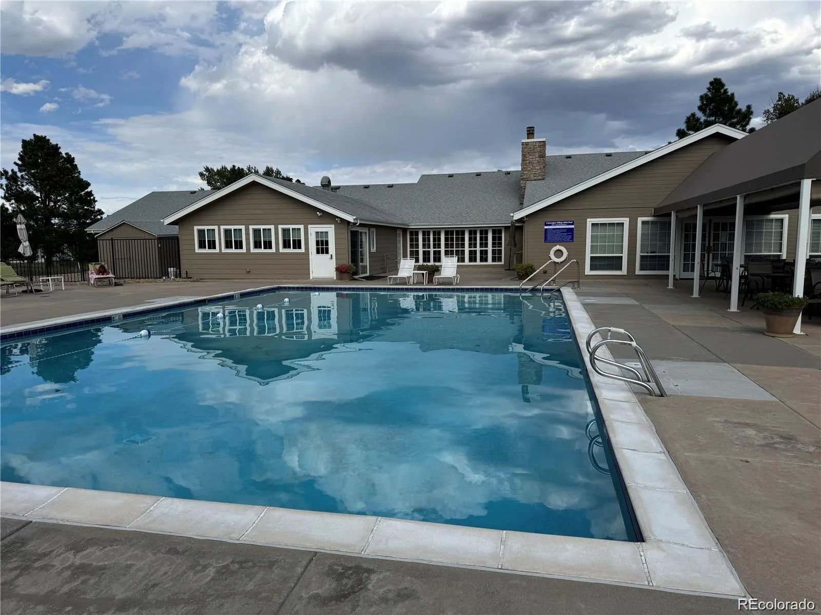 31 Sutherland Court Highlands Ranch CO 80130 MLS #REC5581826 06132026192300 1600 49