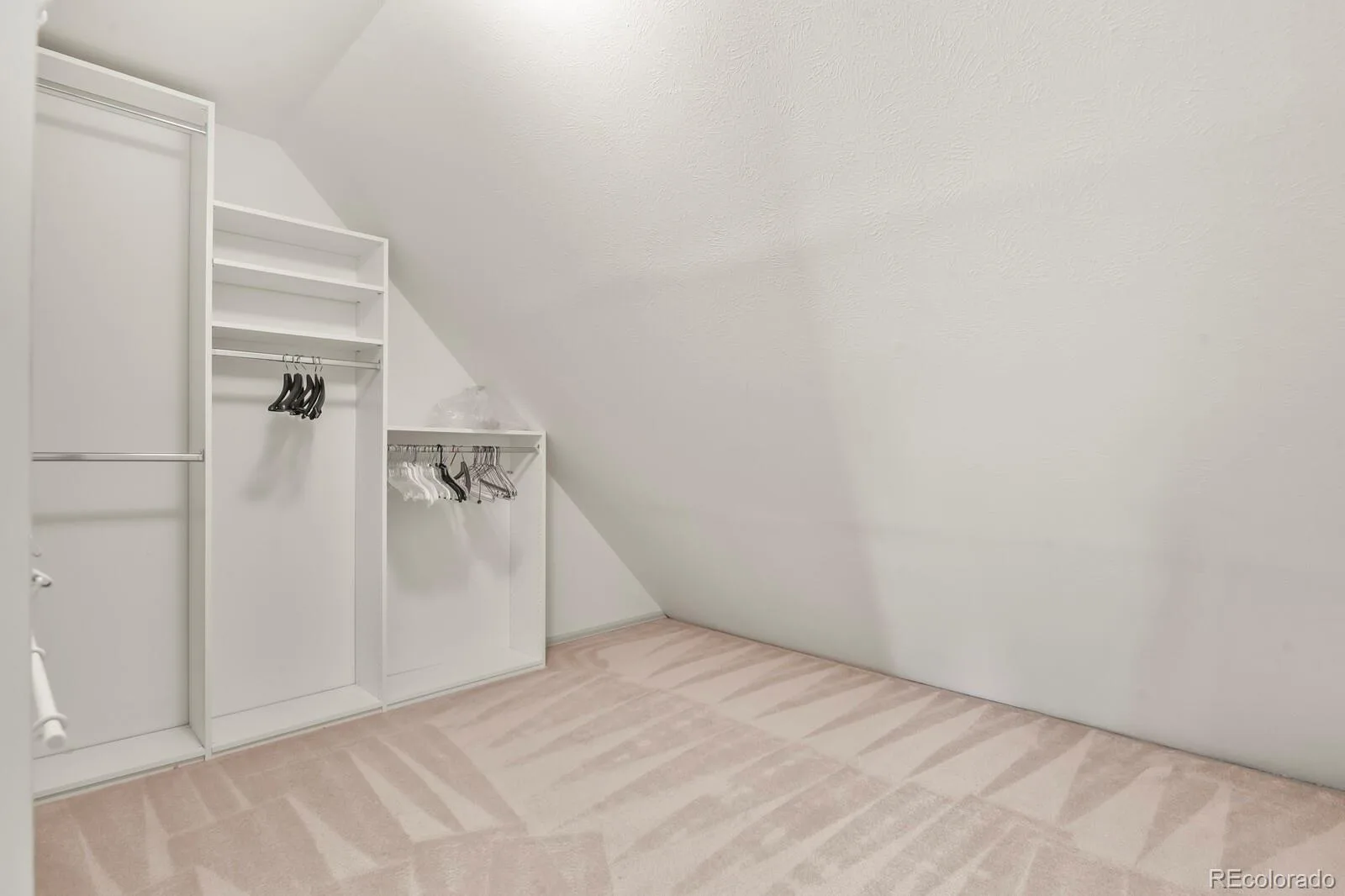 12506 E Vassar Drive Aurora CO 80014 | MLS #REC5584377 09232026185935 1600 18
