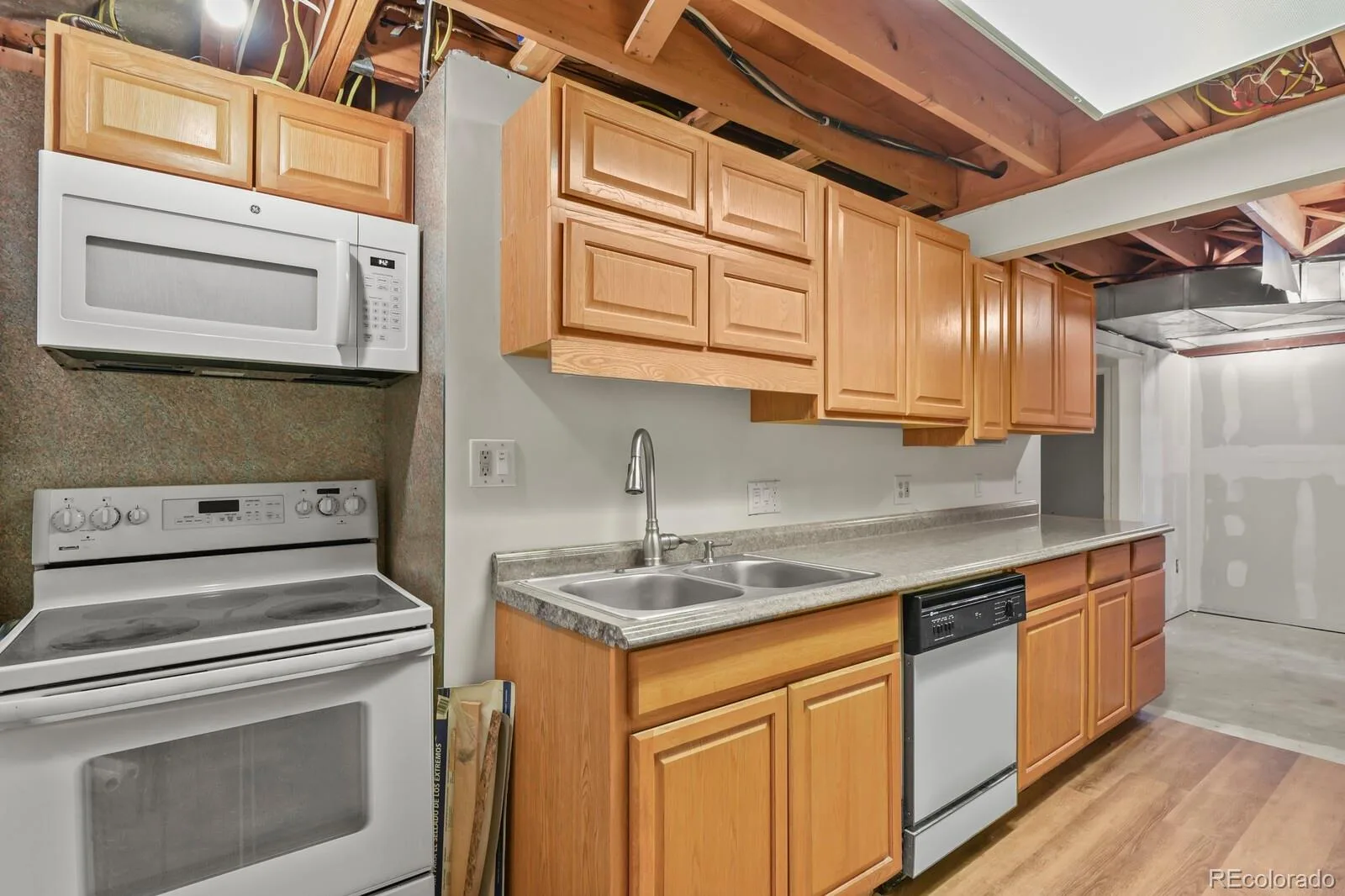12506 E Vassar Drive Aurora CO 80014 | MLS #REC5584377 09232026185935 1600 25