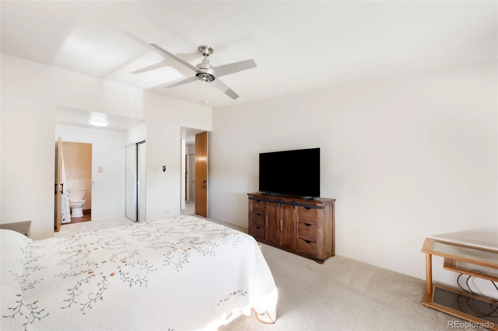 9150 E Center Avenue #6D Denver CO 80247 | MLS #REC5584898 10082026010952 1600 18
