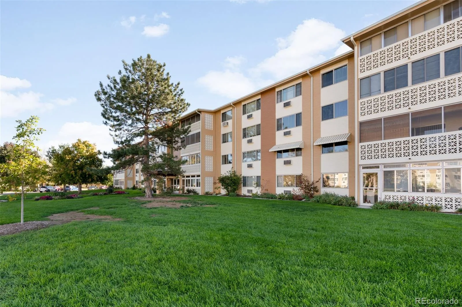 9150 E Center Avenue #6D Denver CO 80247 | MLS #REC5584898 10082026010952 1600 22