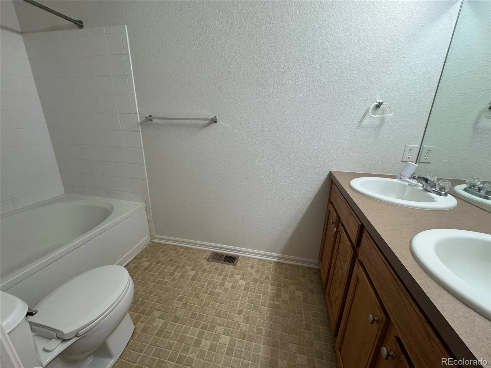 15612 E 96th Way #30B Commerce City CO 80022 MLS #REC5585085 05292026213713 1600 17