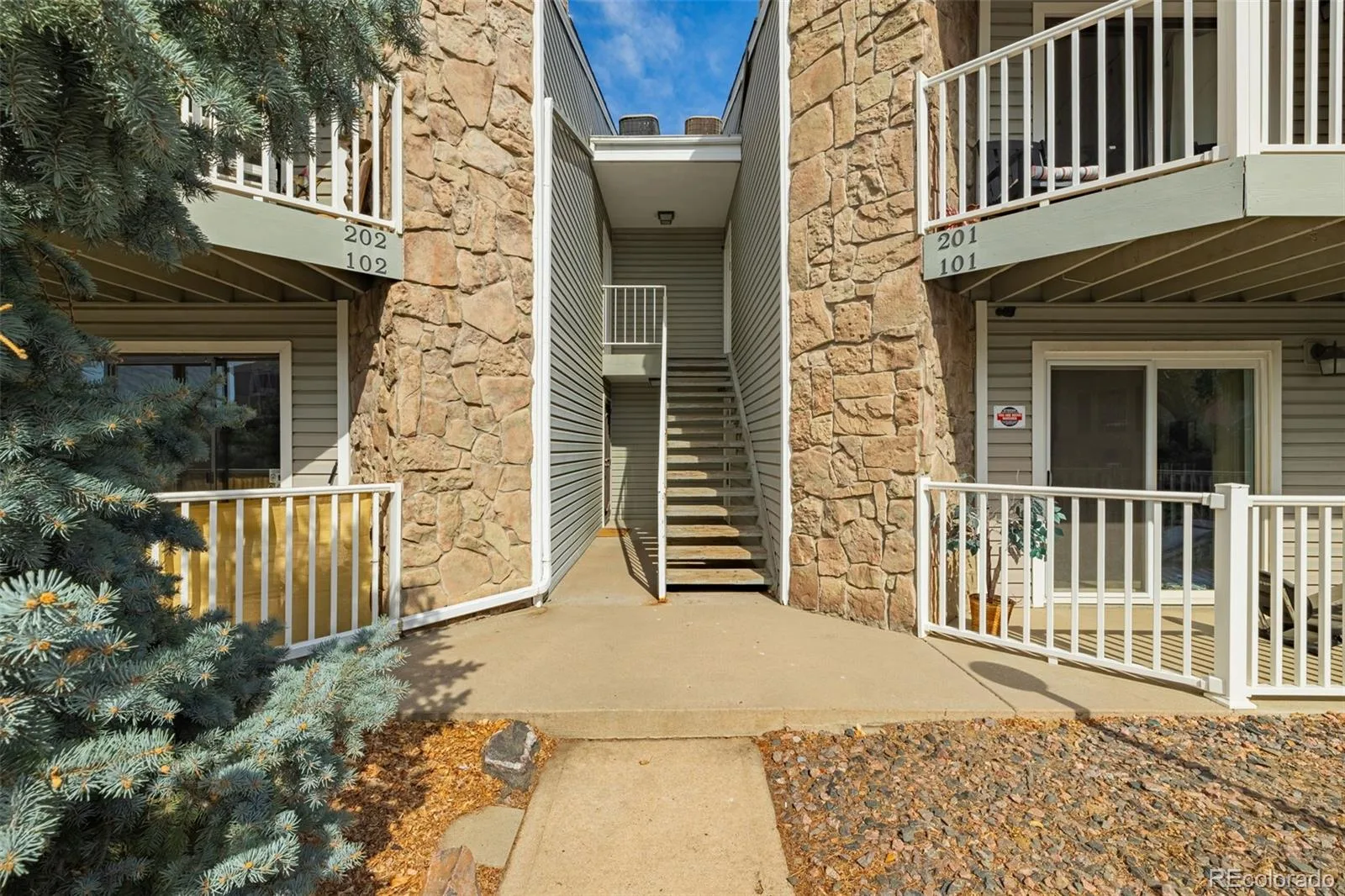 18301 E Kepner Place #201 Aurora CO 80017 | MLS #REC5585881 08192026193011 1600 14