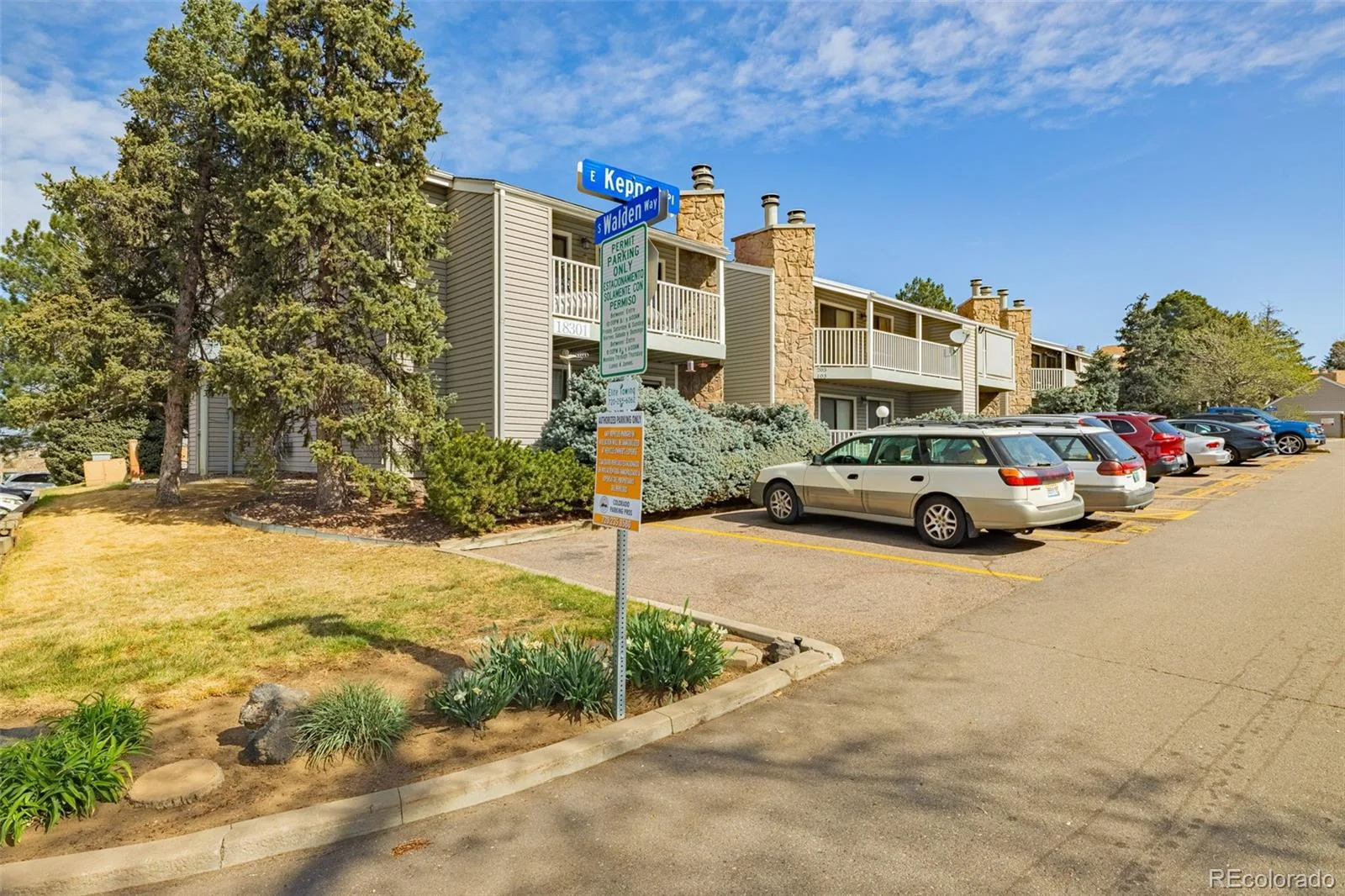 18301 E Kepner Place #201 Aurora CO 80017 | MLS #REC5585881 08192026193011 1600 15