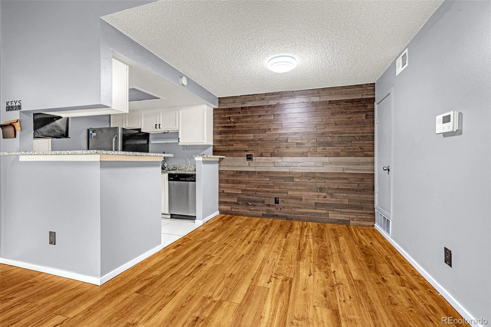 18301 E Kepner Place #201 Aurora CO 80017 | MLS #REC5585881 08192026193011 1600 4