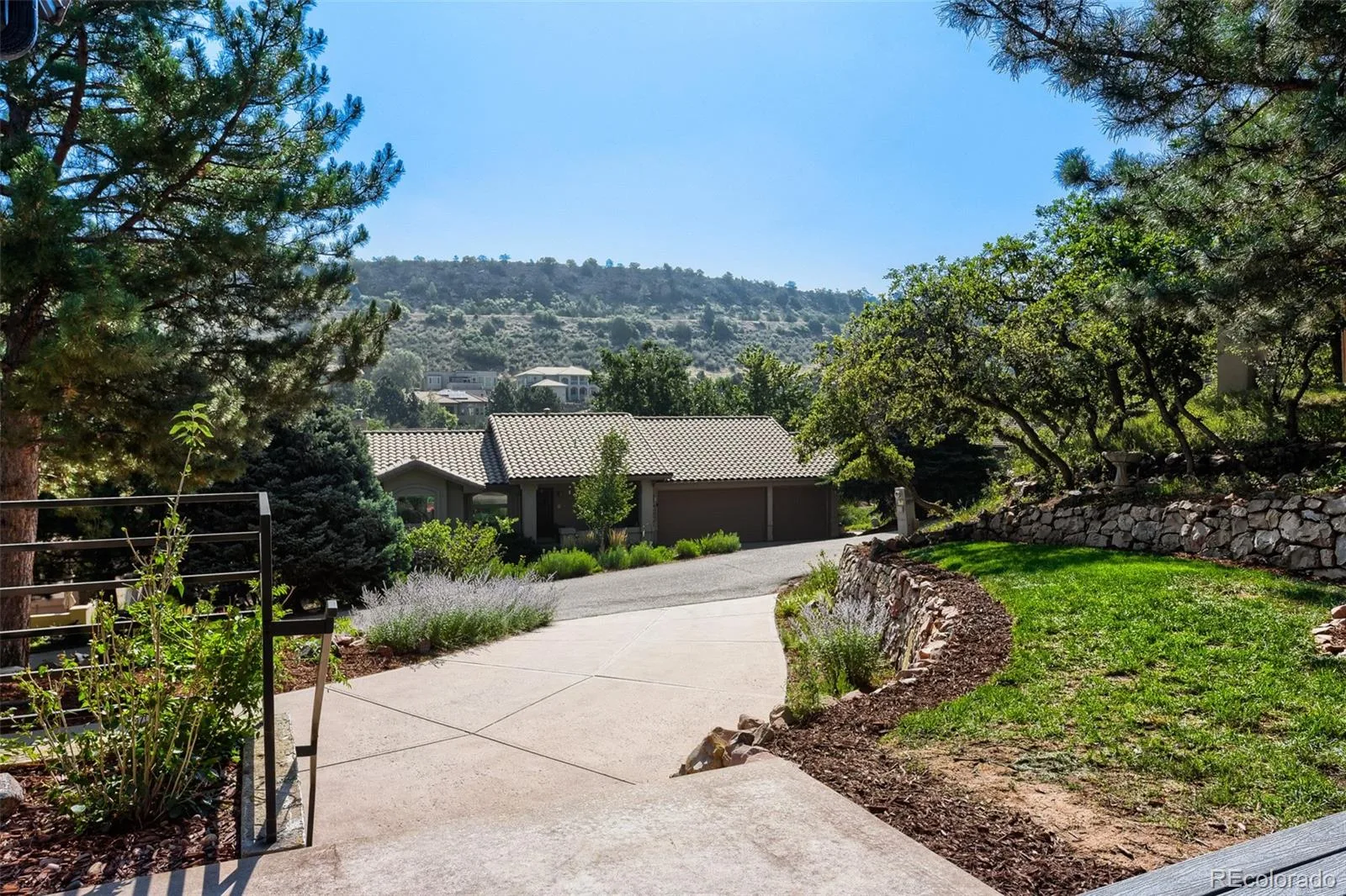 6823 Big Horn Trail Littleton CO 80125 | MLS #REC5587305 08072026161915 1600 23