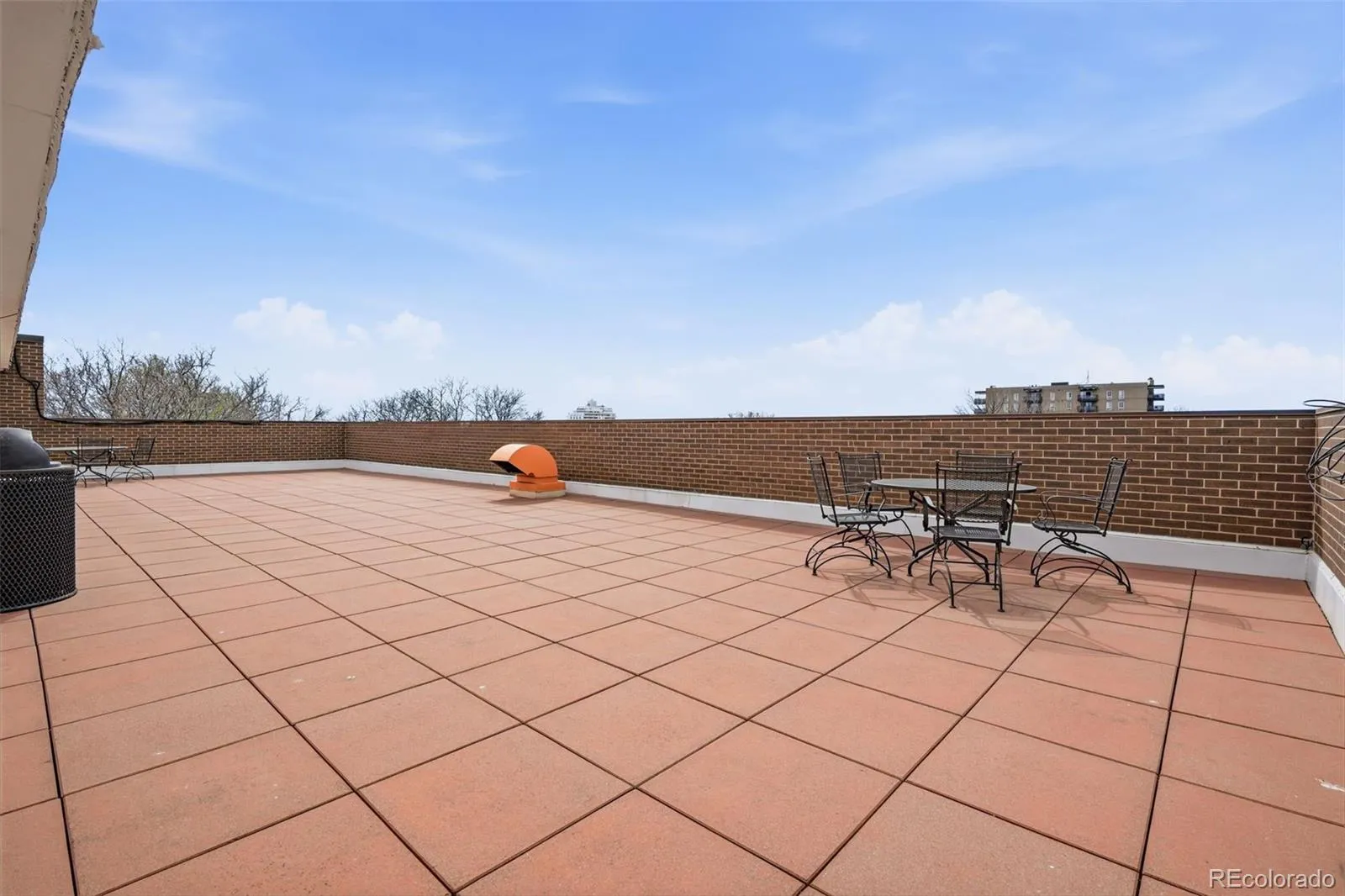 04042026150216 1600 26