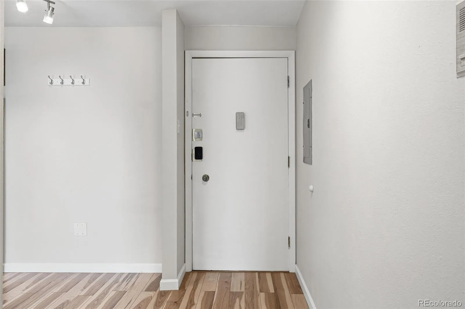 04042026150216 1600 6