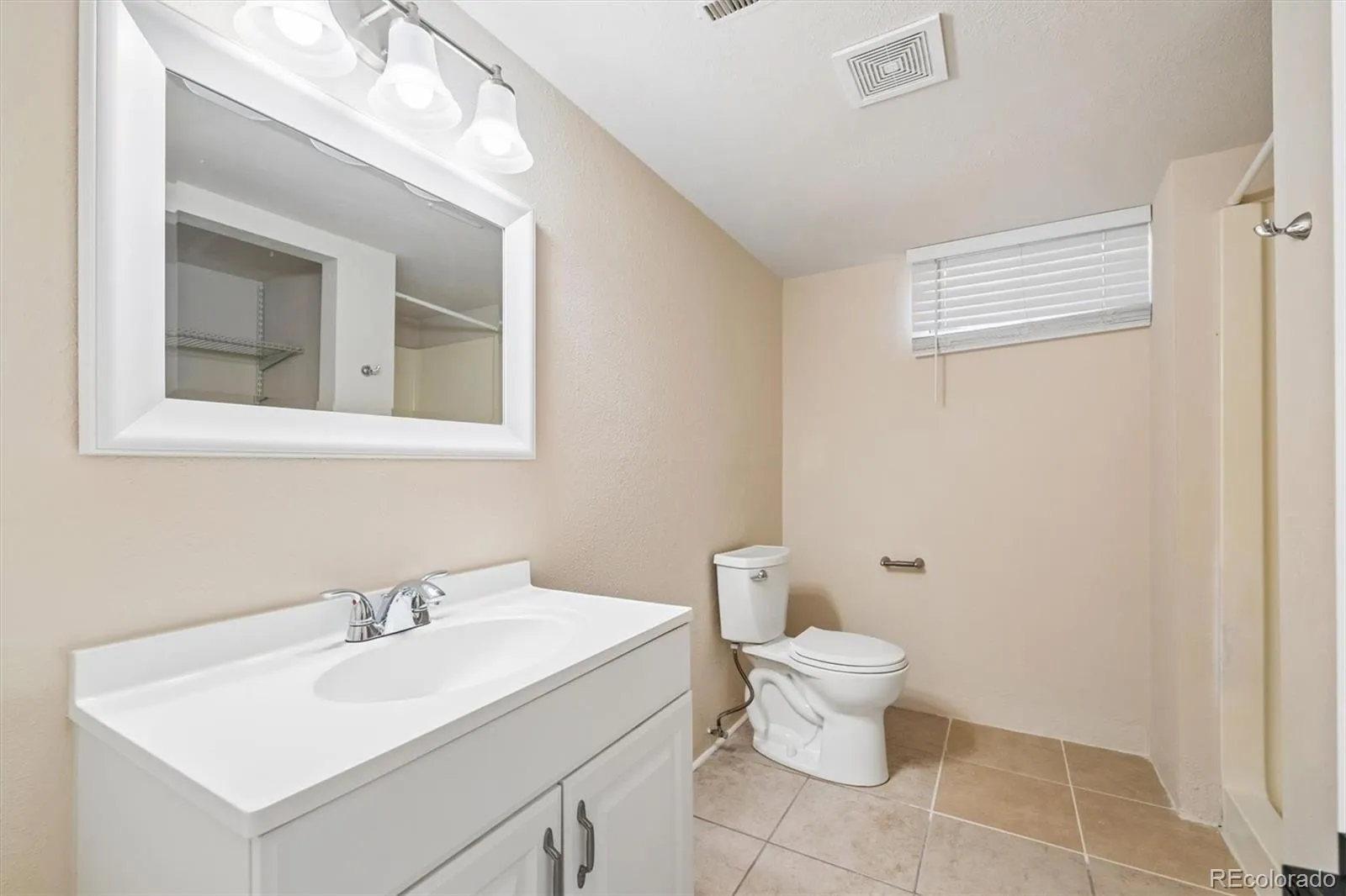 4022 S Atchison Way Aurora CO 80014 MLS #REC5588933 05152026150946 1600 18