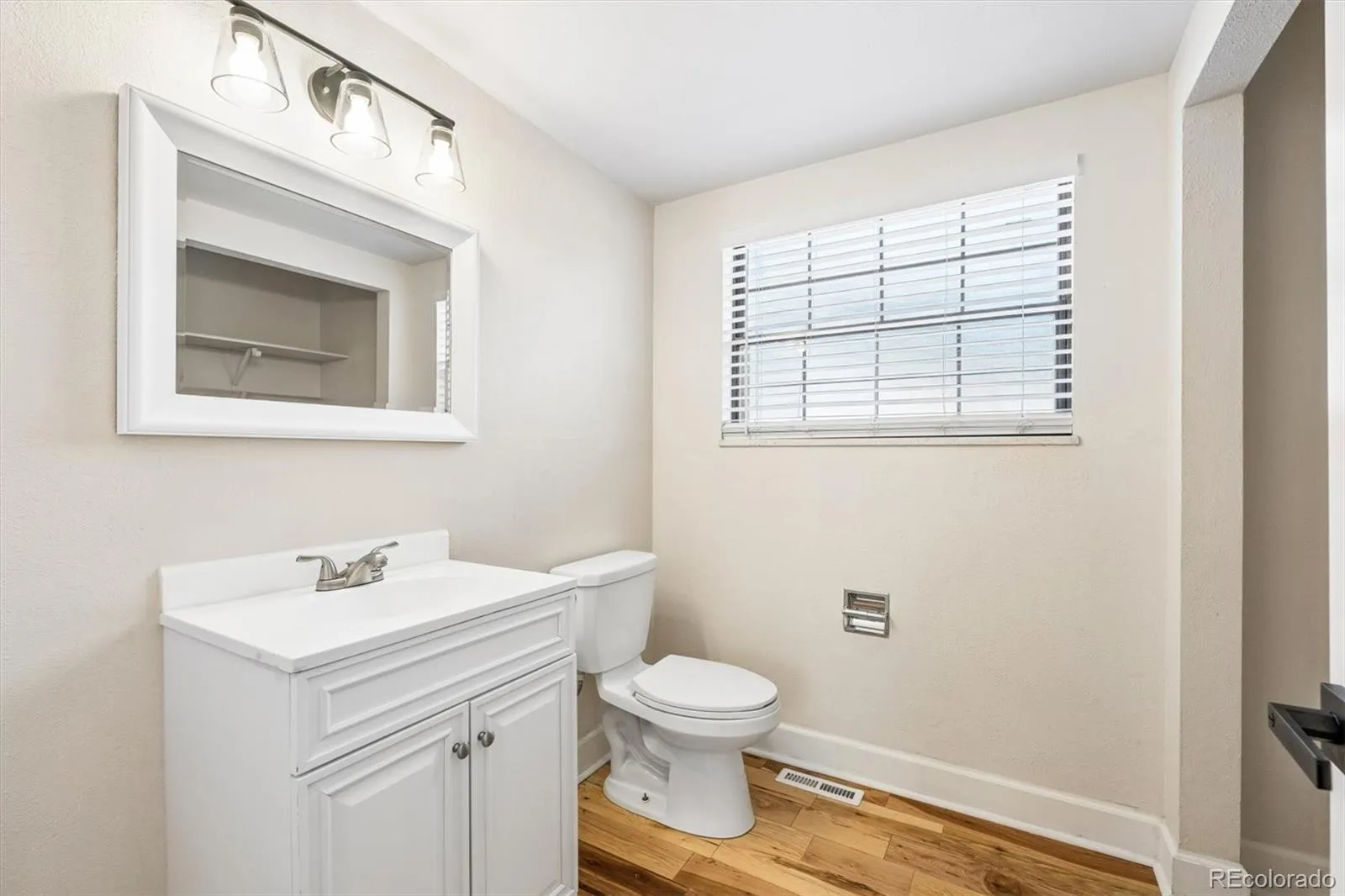 4022 S Atchison Way Aurora CO 80014 MLS #REC5588933 05152026150946 1600 5