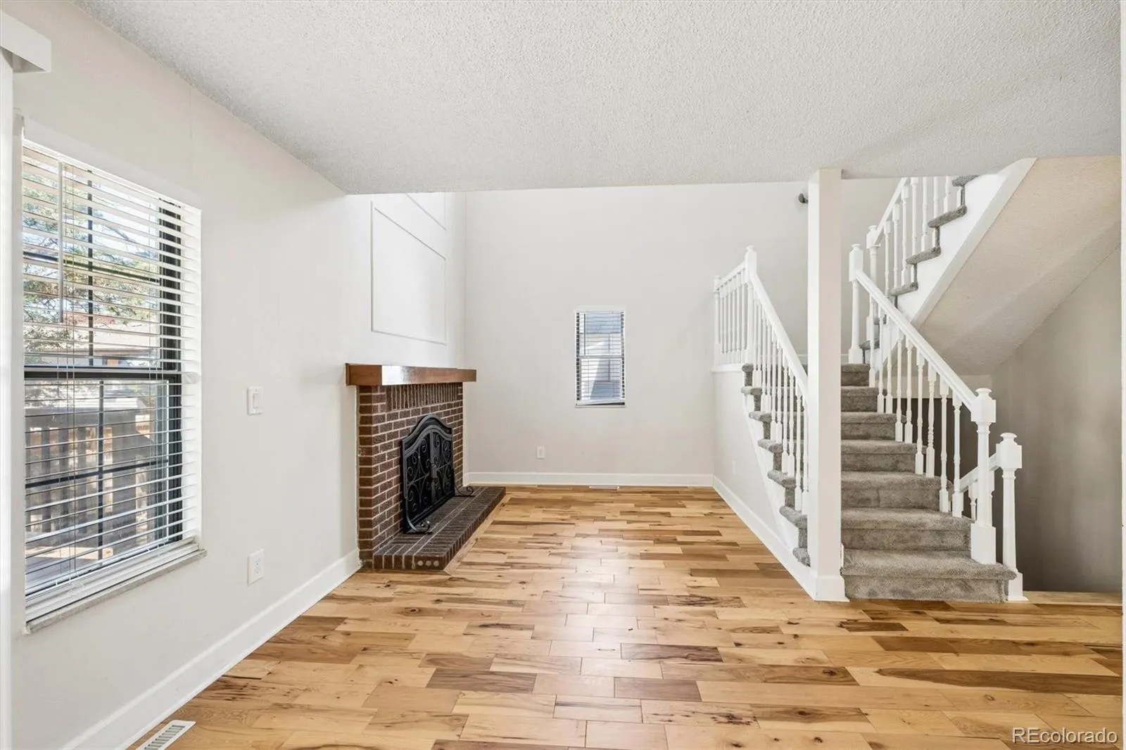 4022 S Atchison Way Aurora CO 80014 MLS #REC5588933 05152026150946 1600 8