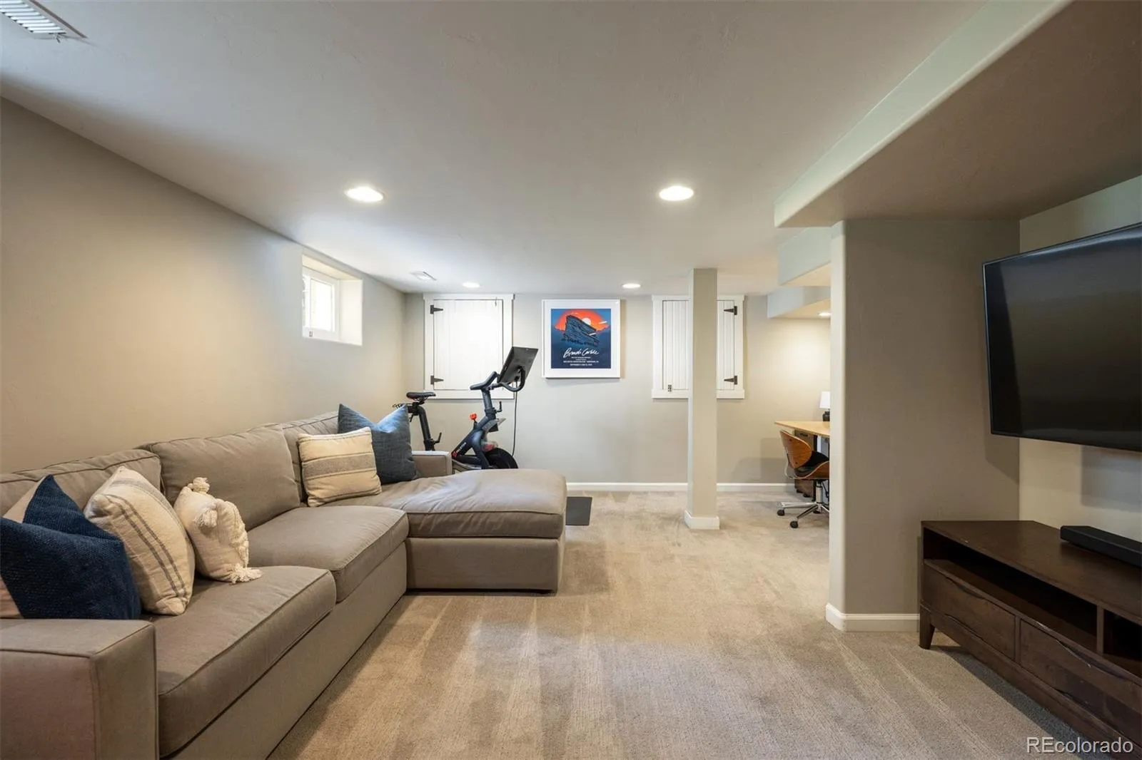 2174 S Ogden Street Denver CO 80210 MLS #REC5589748 05142026211938 1600 17