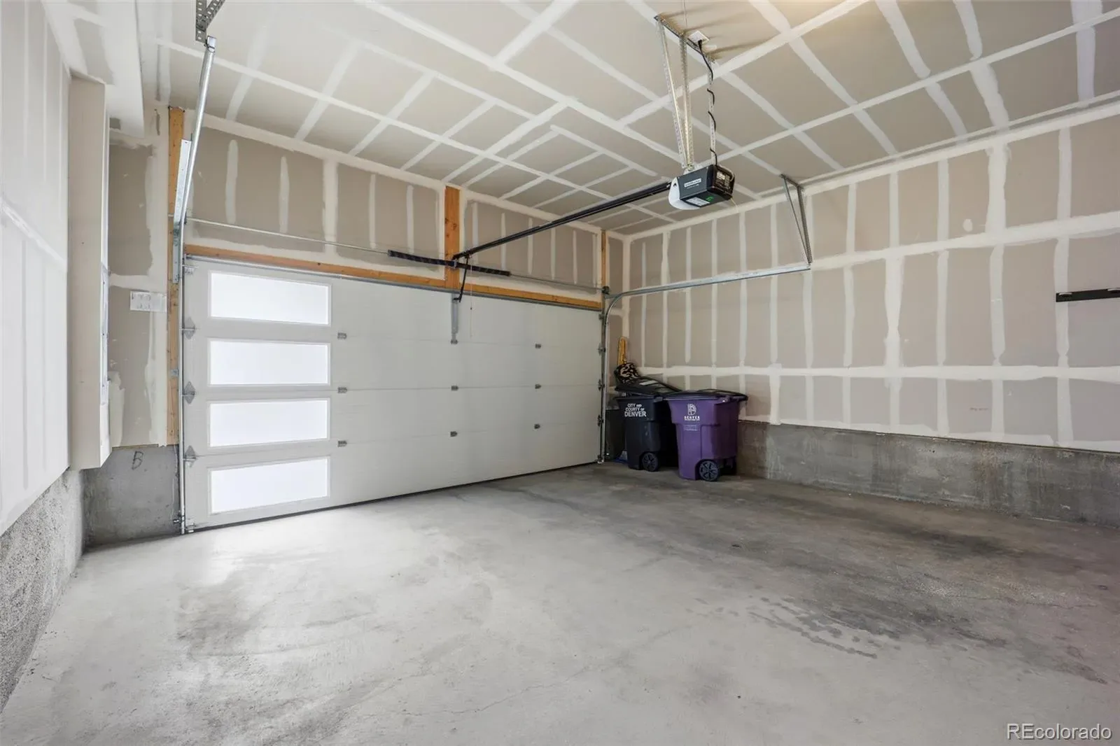 03312026213523 1600 21