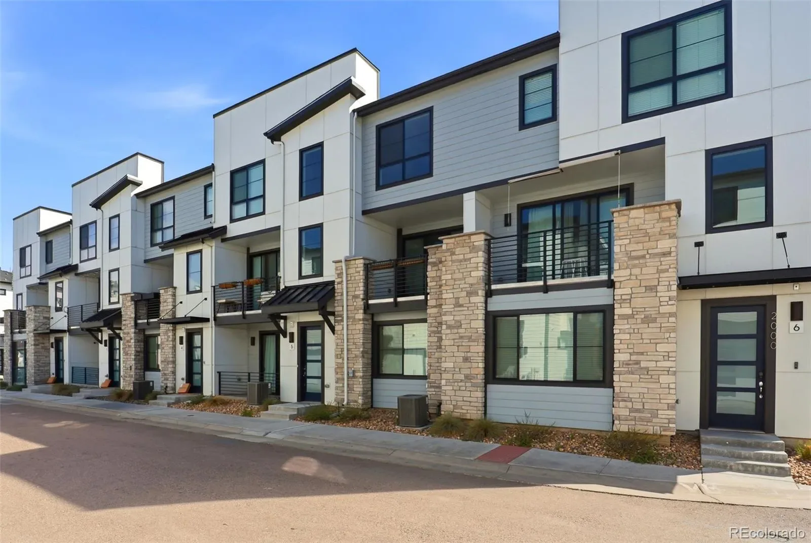 03312026213523 1600 24