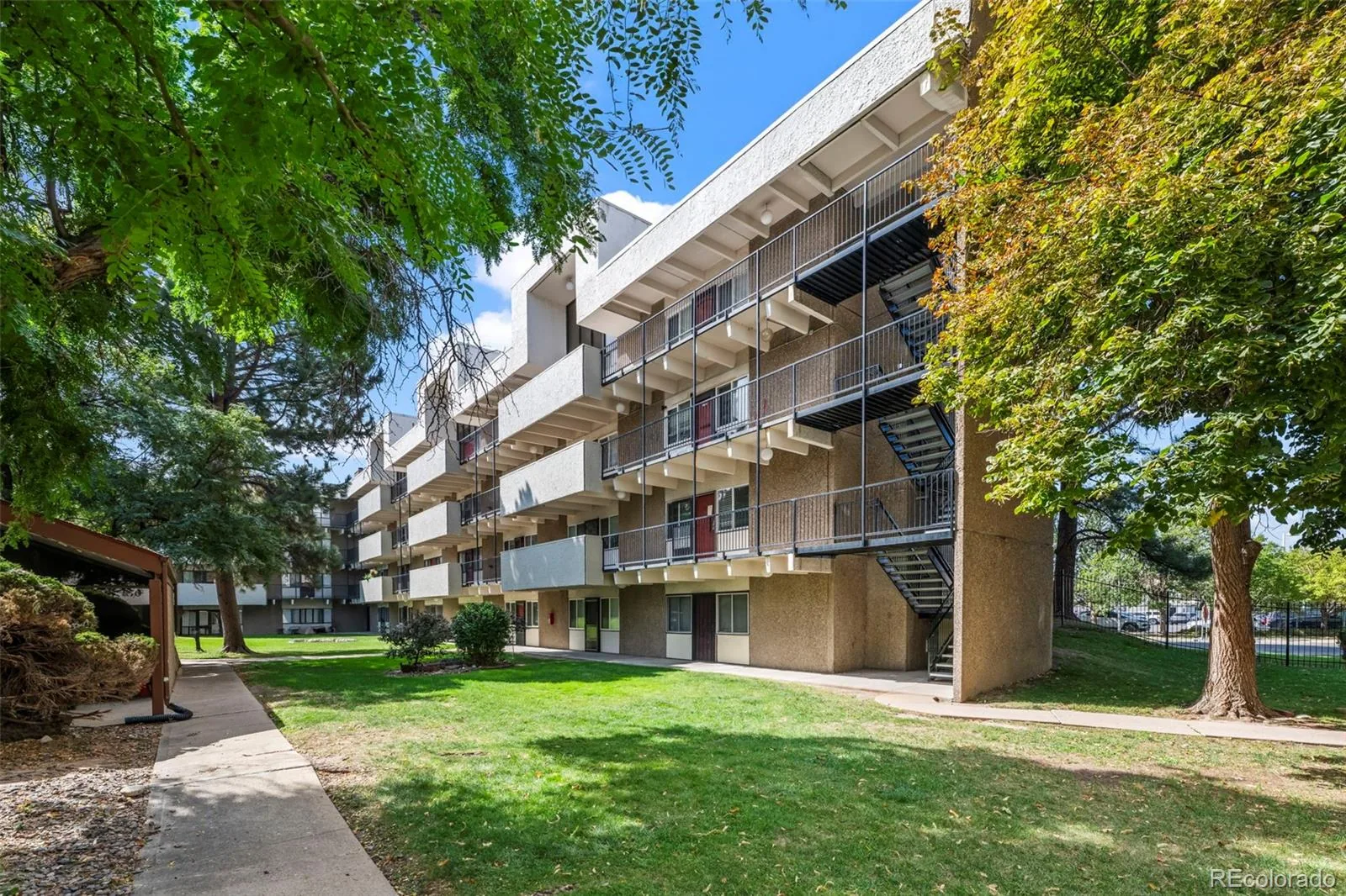 384 S Ironton Street #201 Aurora CO 80012 | MLS #REC5592712 09232026003942 1600 1