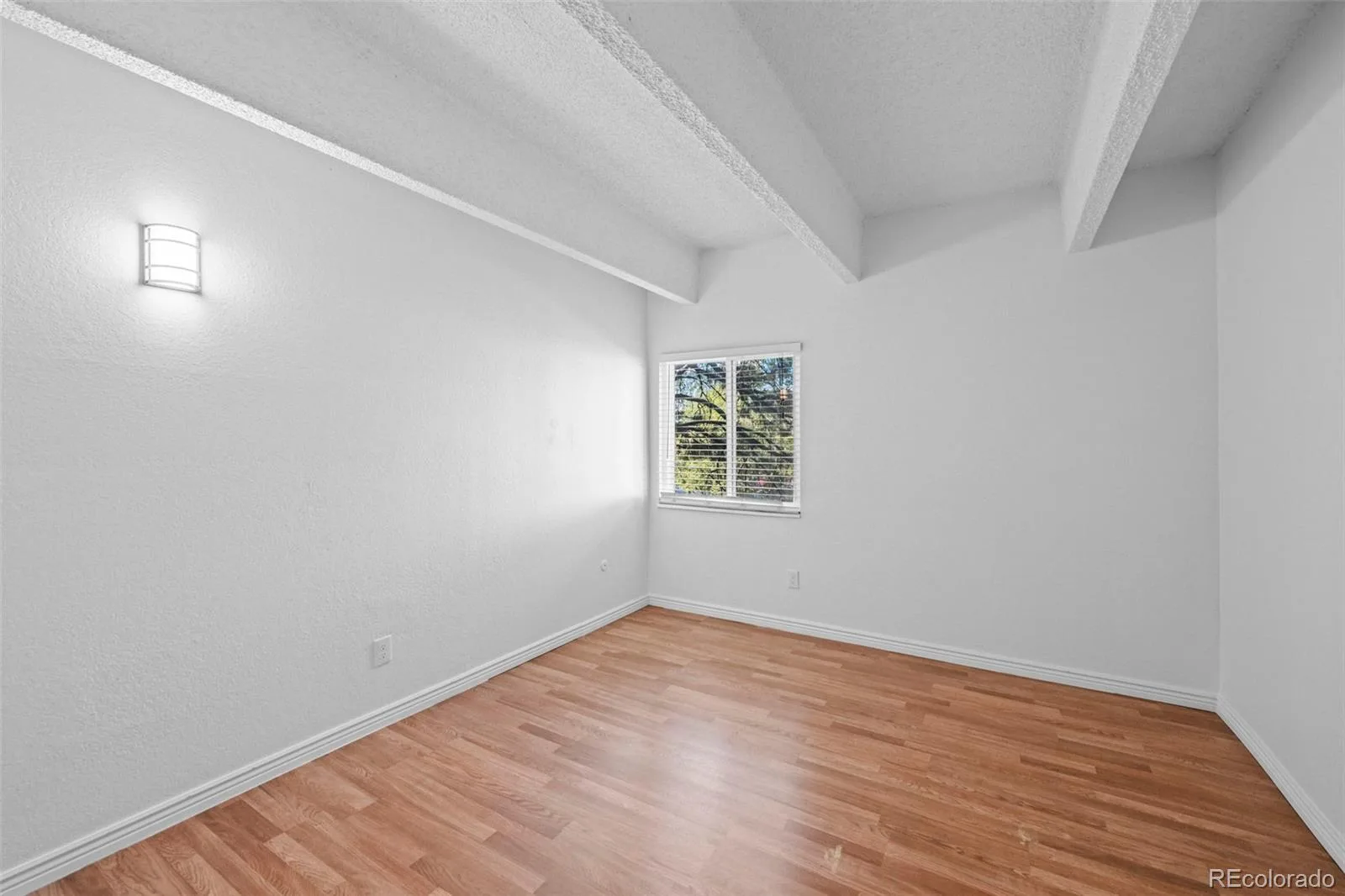 384 S Ironton Street #201 Aurora CO 80012 | MLS #REC5592712 09232026003942 1600 15