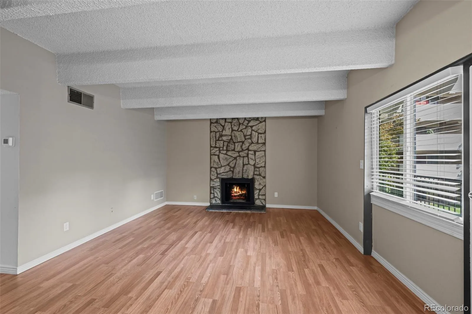 384 S Ironton Street #201 Aurora CO 80012 | MLS #REC5592712 09232026003942 1600 3