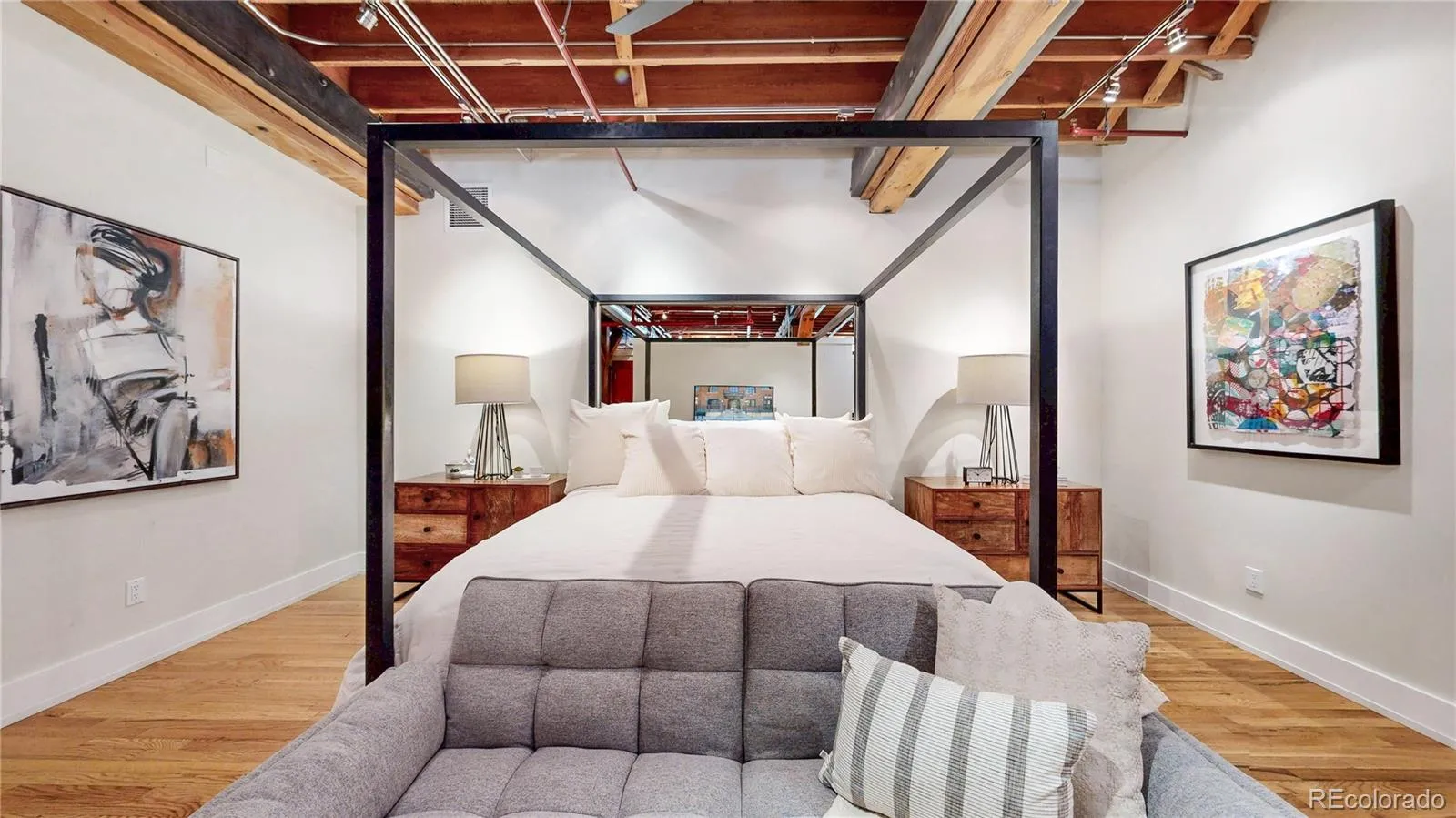 04122026223541 1600 22