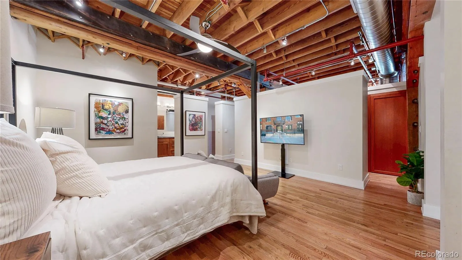 04122026223541 1600 24