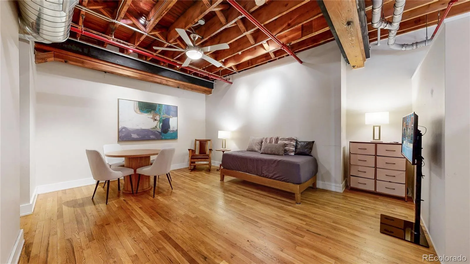 04122026223541 1600 30