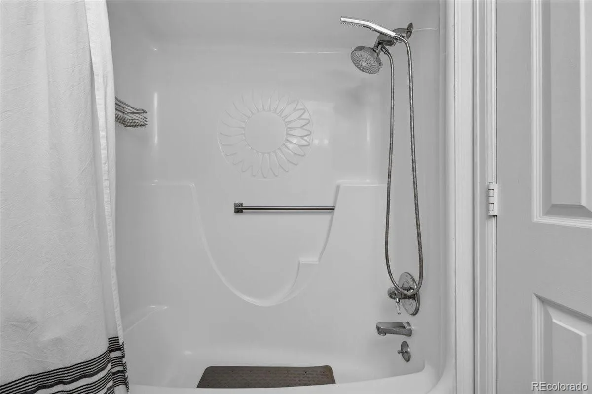 12655 E Pacific Circle #C Aurora CO 80014 | MLS #REC5605393 06252026144254 1200 27