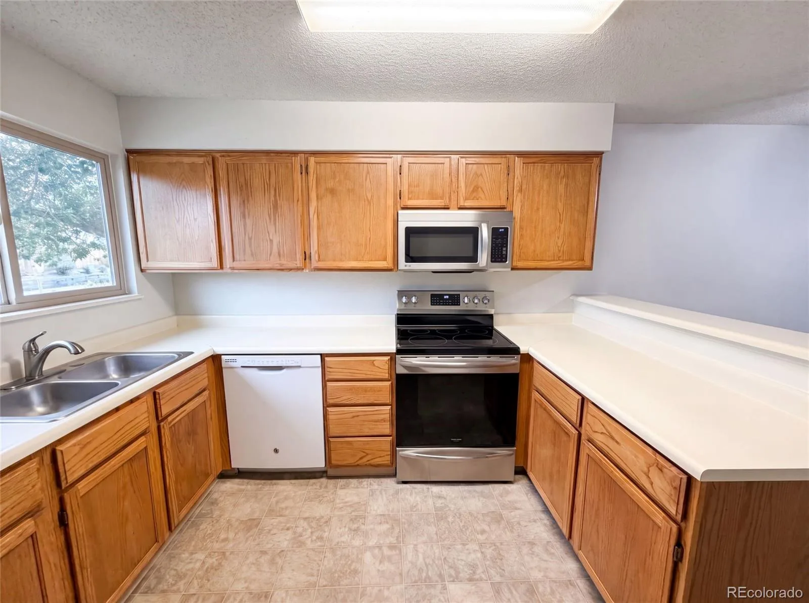 8733 W Cornell Avenue #4 Denver CO 80227 | MLS #REC5610209 08052026180014 1600 5