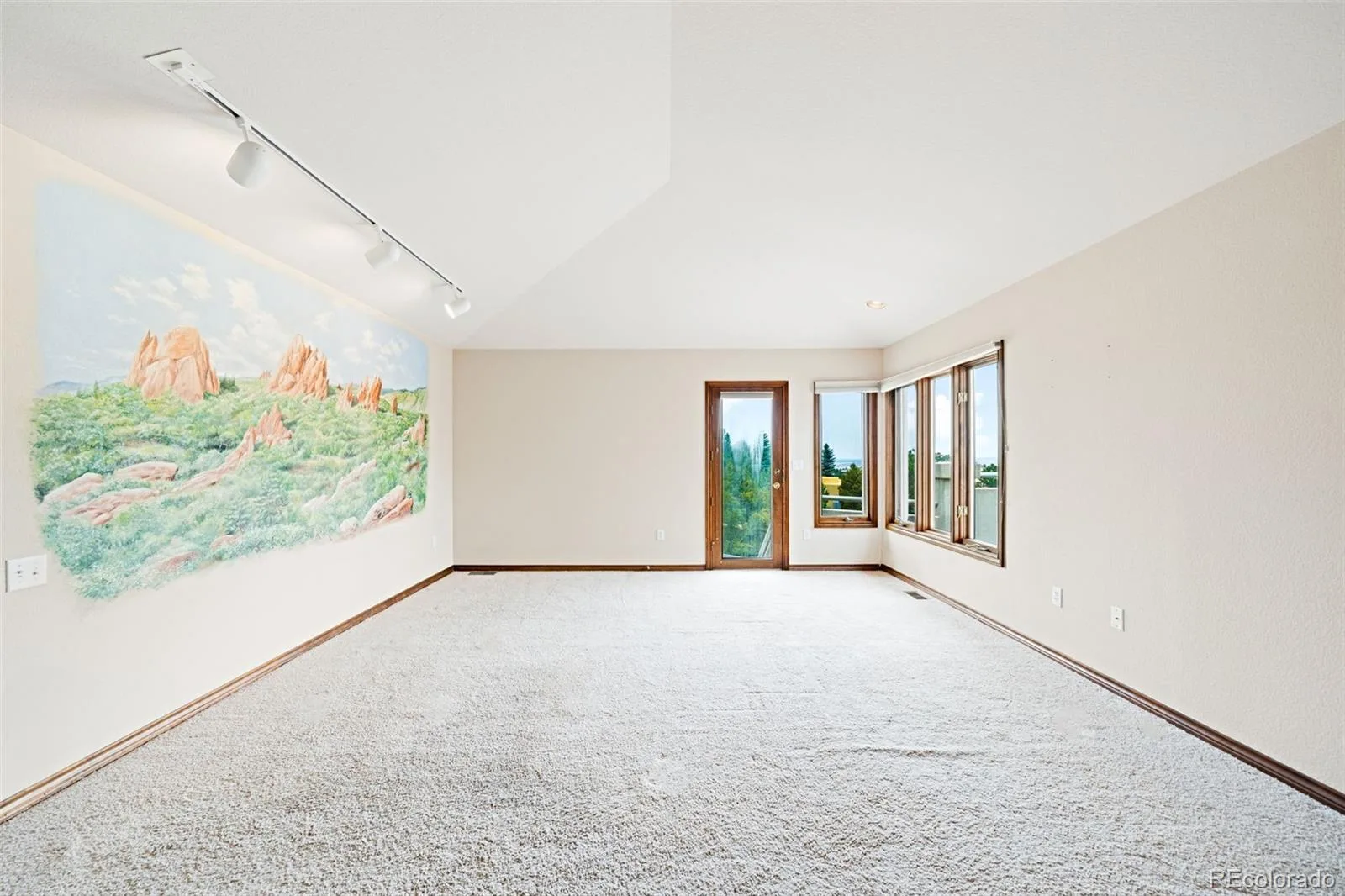 5757 Indian Paint Run Littleton CO 80125 | MLS #REC5612155 07042026201420 1600 27