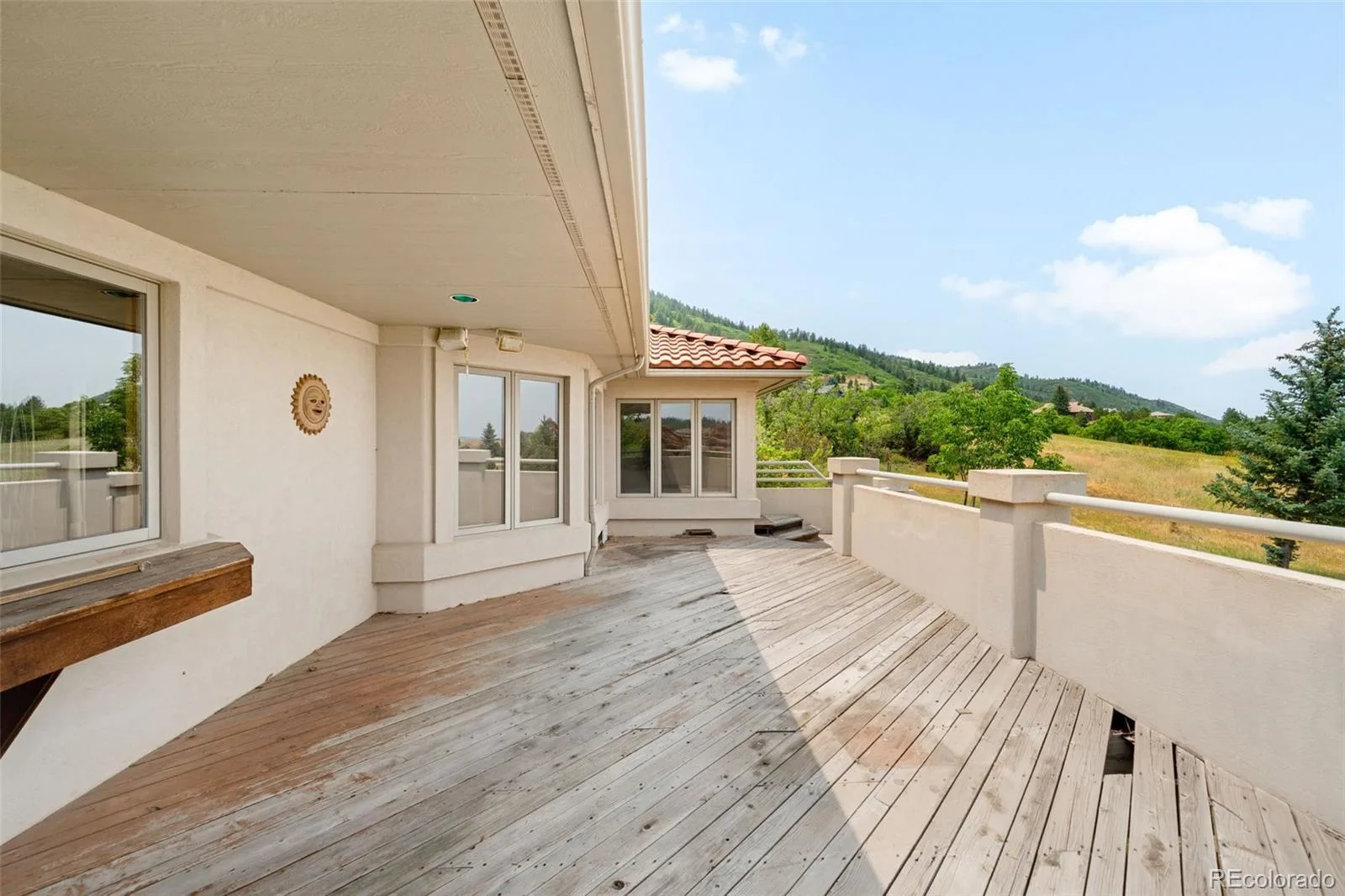 5757 Indian Paint Run Littleton CO 80125 | MLS #REC5612155 07042026201420 1600 40