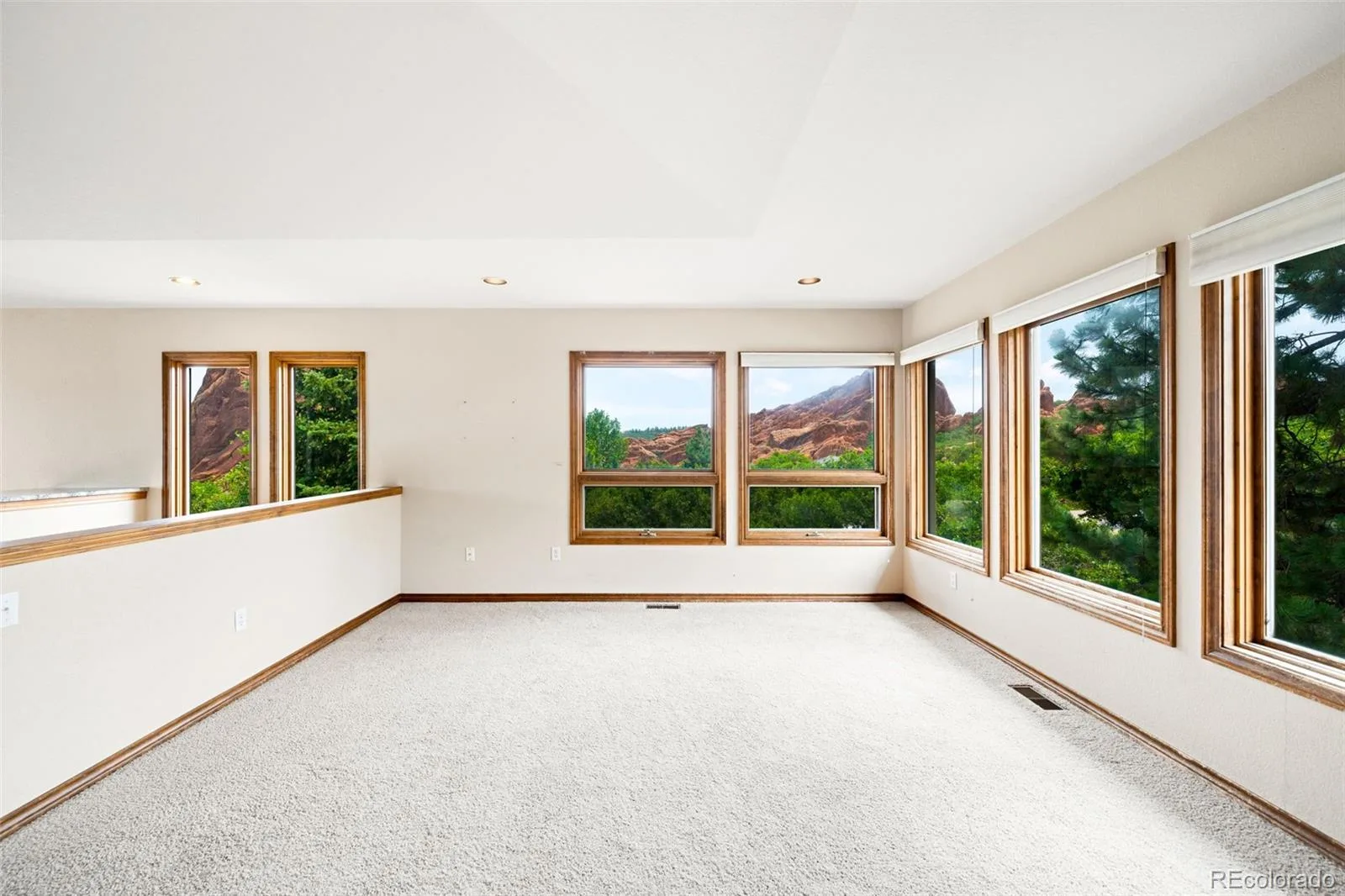 5757 Indian Paint Run Littleton CO 80125 | MLS #REC5612155 07042026201420 1600 9