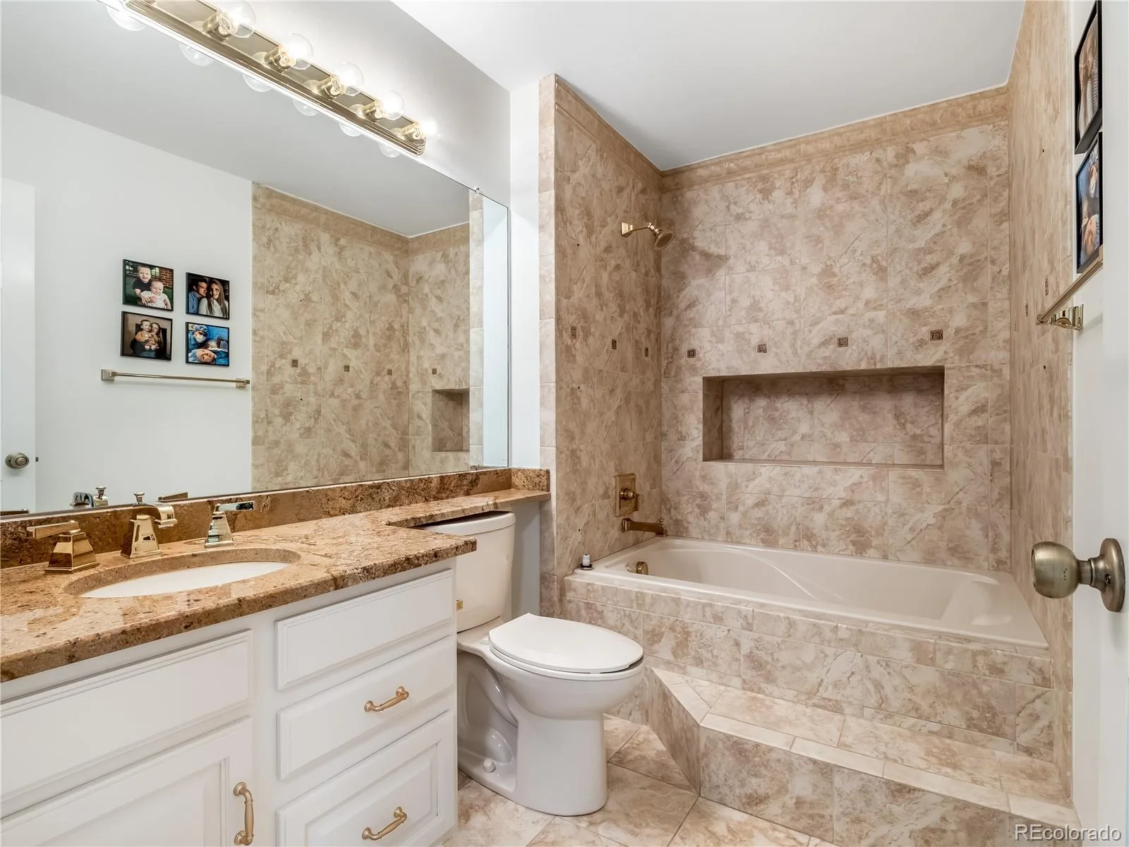 9304 Montrose Way Littleton CO 80126 MLS #REC5612575 07102026152723 1600 26
