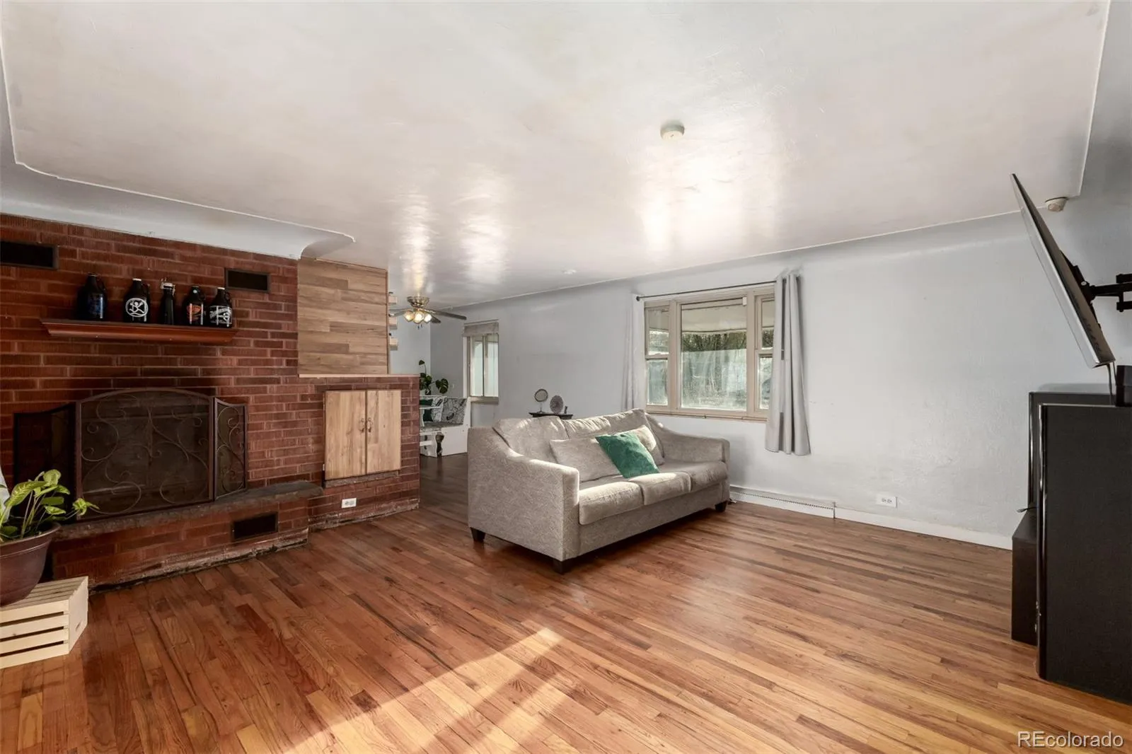 04012026201907 1600 0