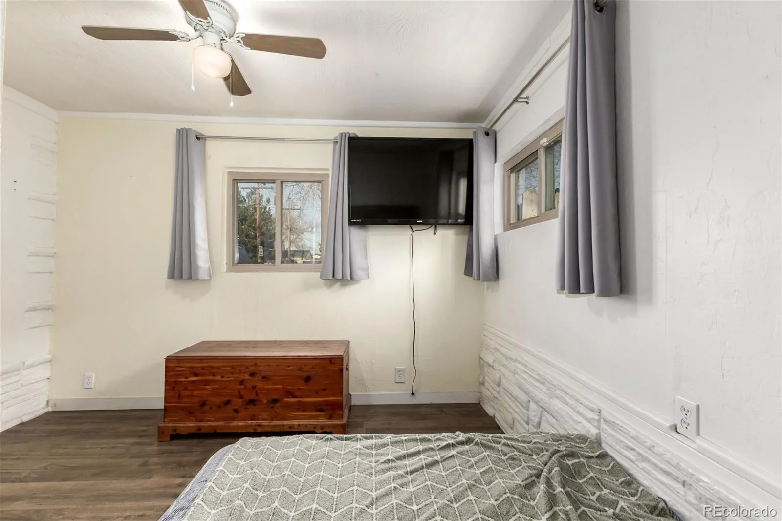 04012026201907 1600 20