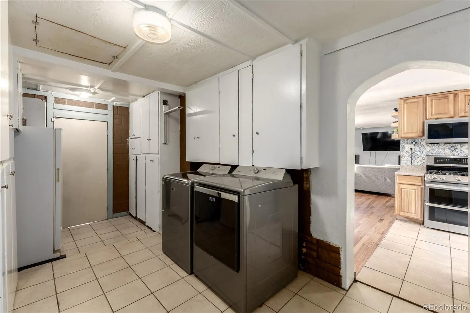 04012026201907 1600 25