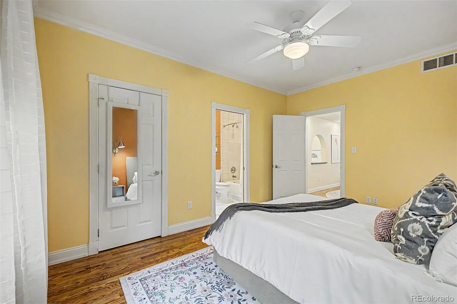 516 N Emerson Street Denver CO 80218 MLS #REC5615676 05102026142138 1600 22